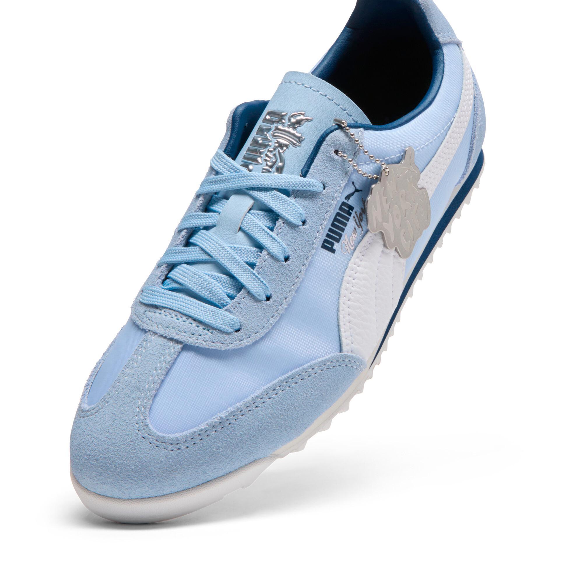 PUMA Arizona Graffiti FlagshipWns Women Shoes in Haute Tropic/White/Persian Blue Product Image