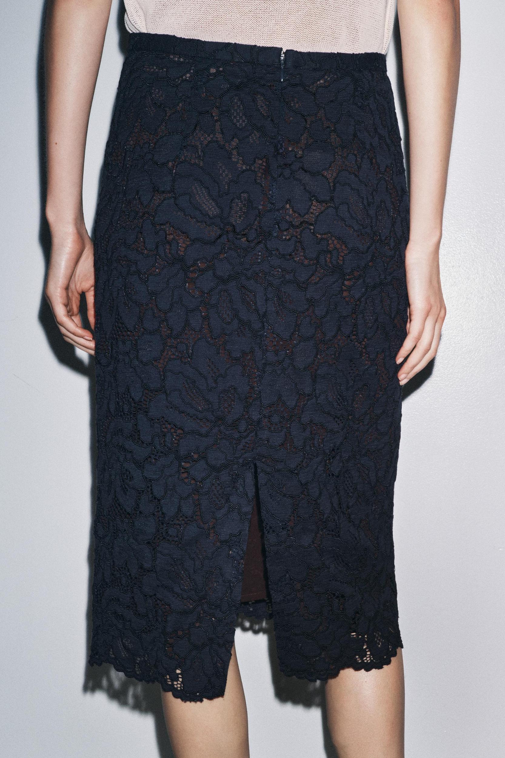 ZW COLLECTION LACE MIDI SKIRT Product Image