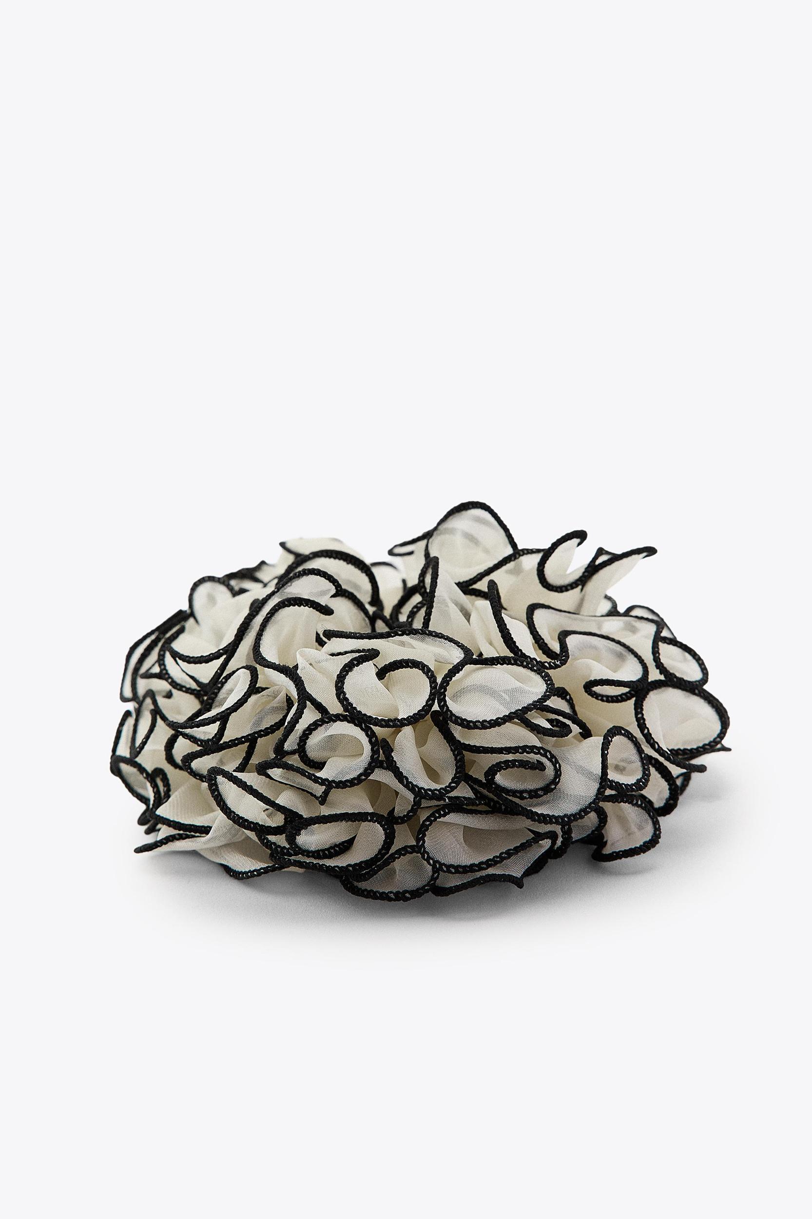 CONTRAST GAUZE MAXI SCRUNCHIE Product Image