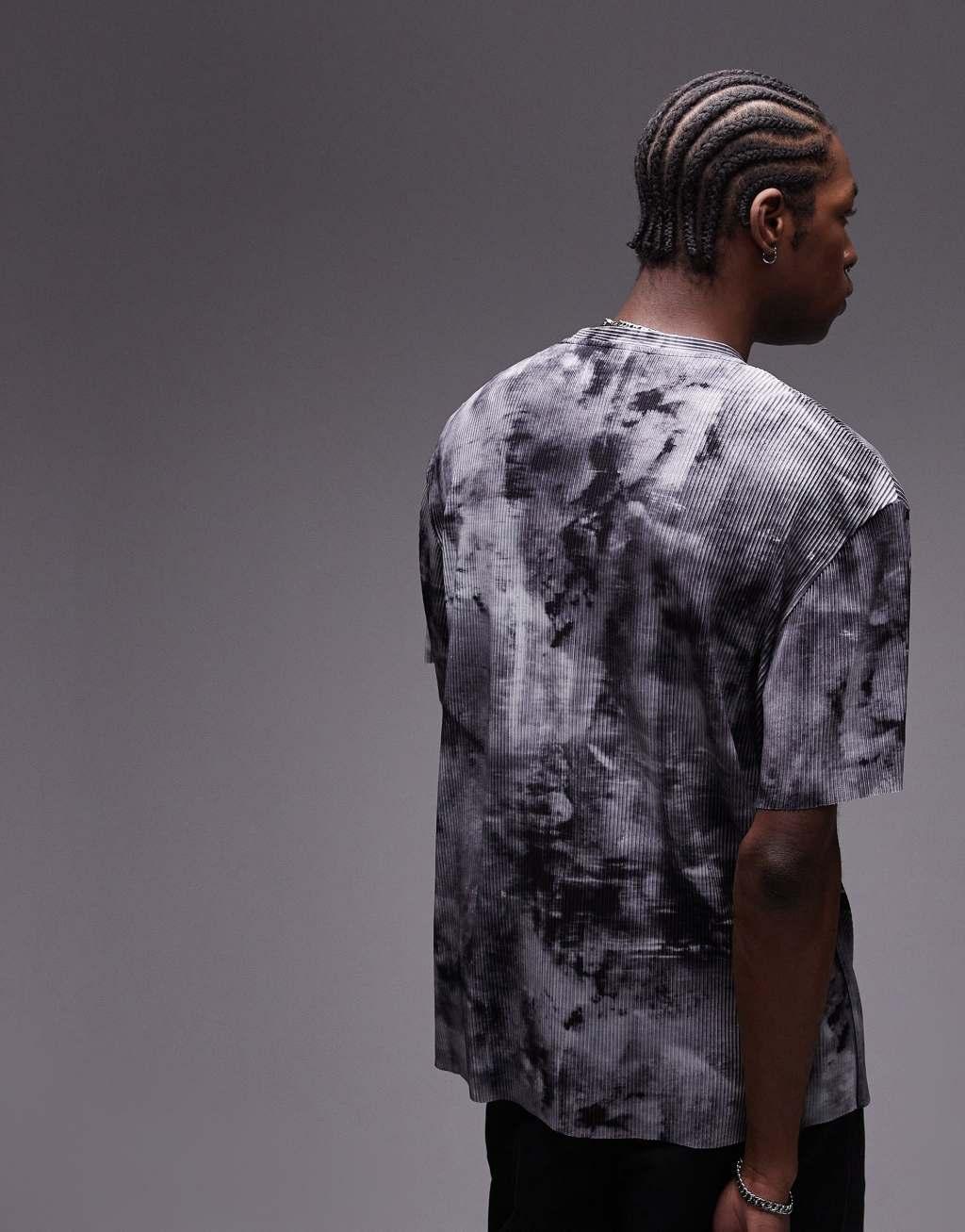 Topman oversized fit printed plisse t-shirt in gray Product Image