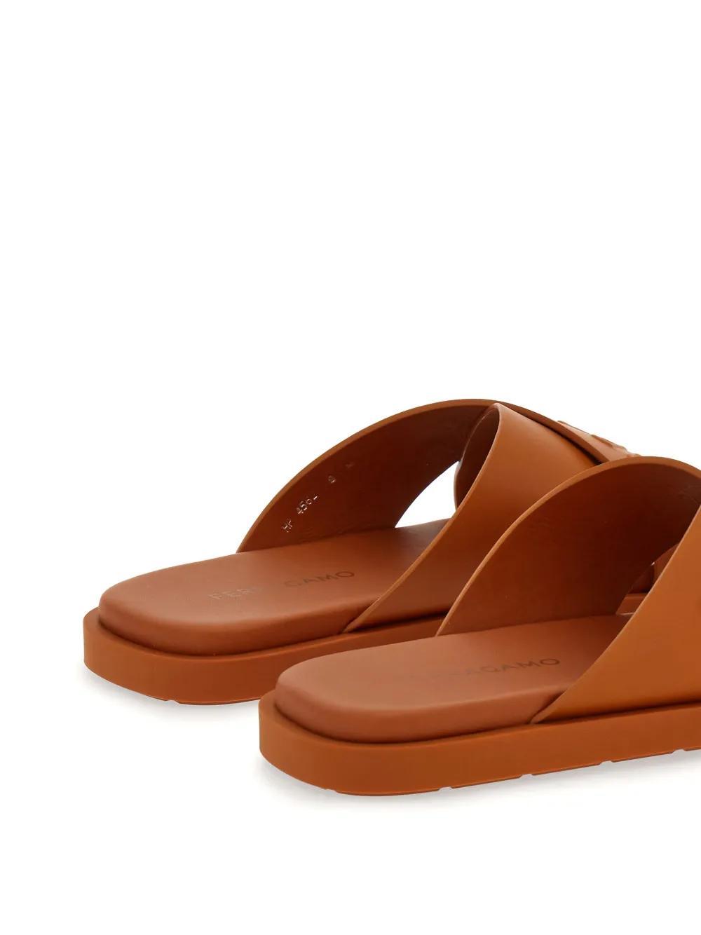 leather sandal with crossover straps Product Image