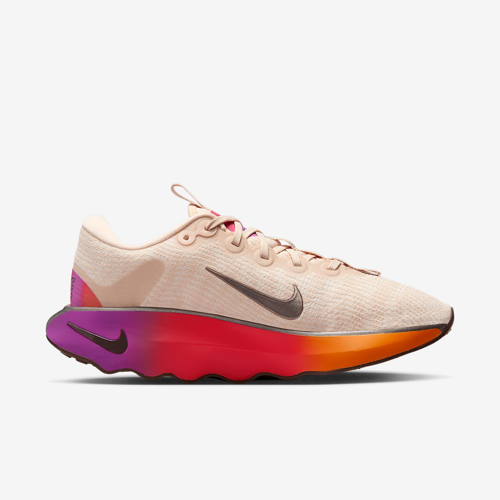 Nike Motiva SE Women's Walking Shoes Product Image