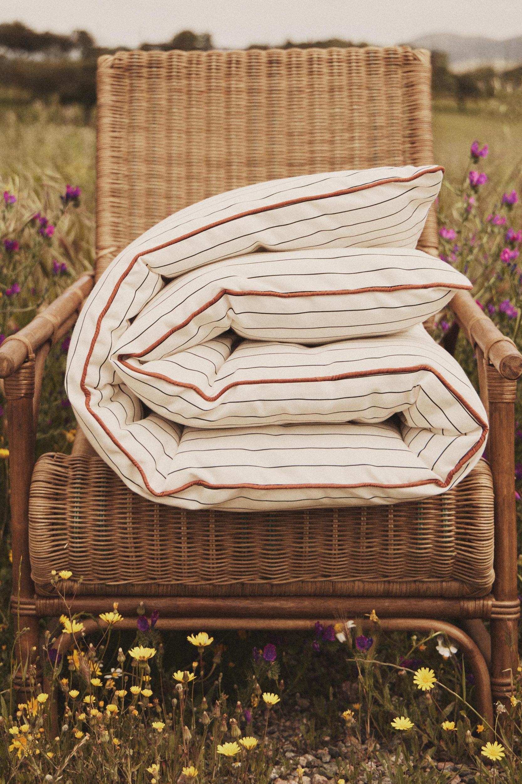 STRIPED OUTDOOR LOUNGER TOPPER Product Image