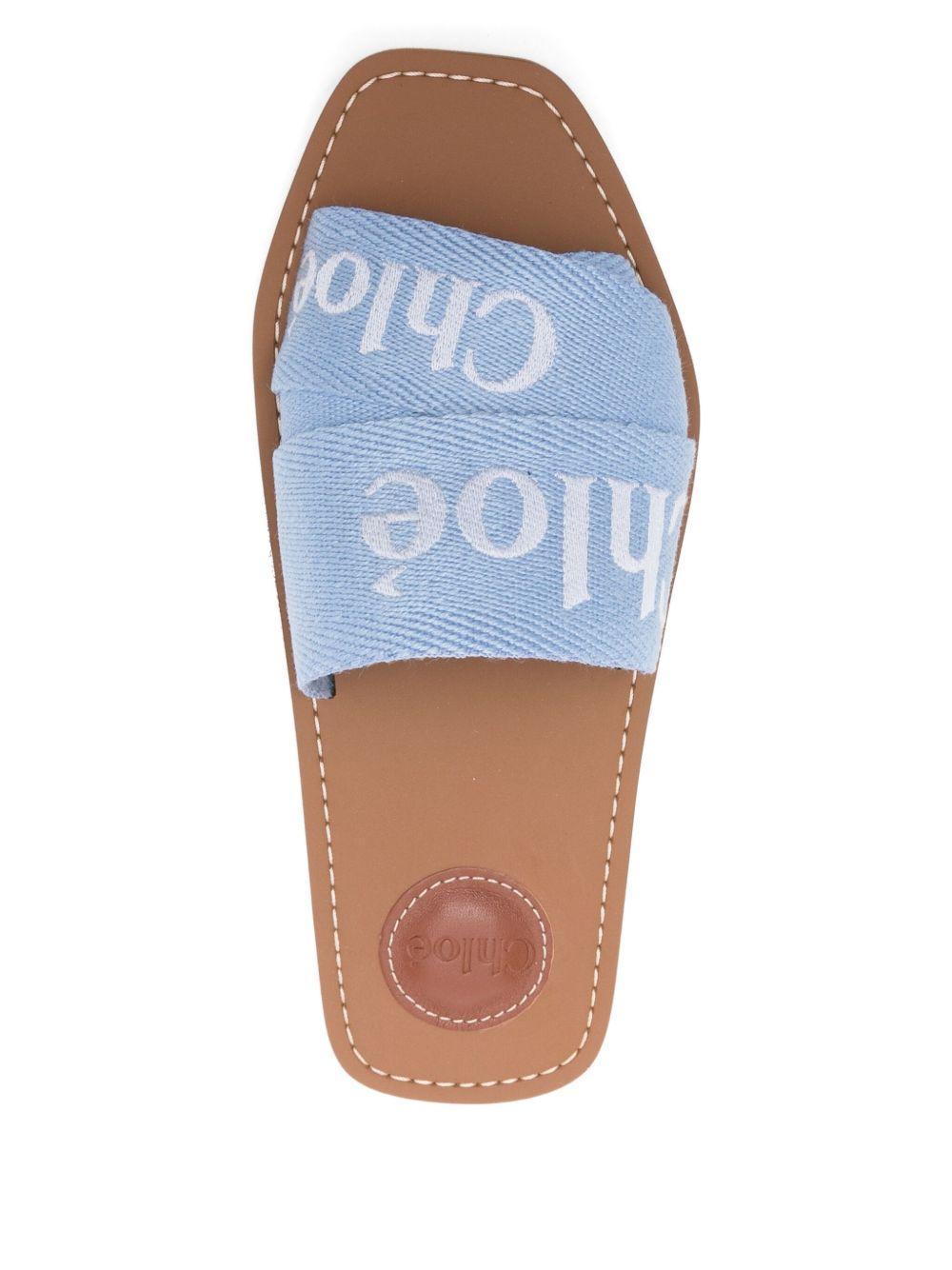 logo-detail flat slides Product Image