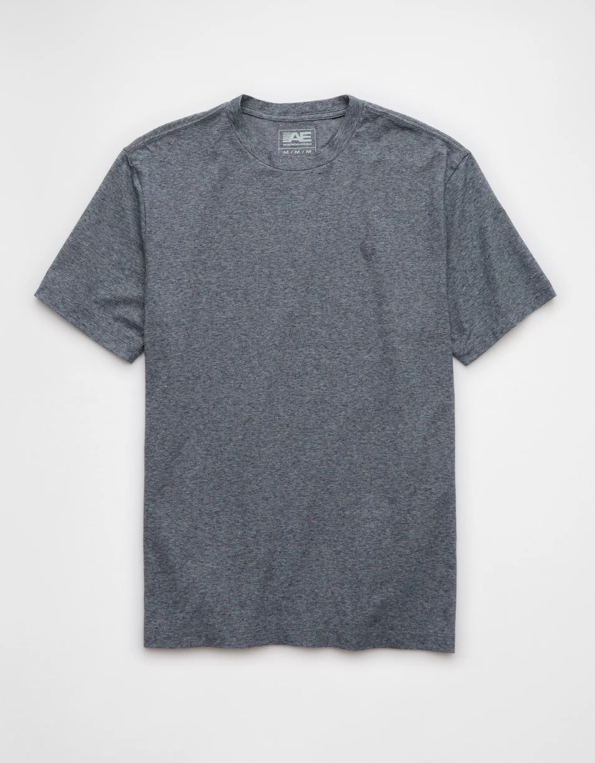 AE 24/7 Club T-Shirt Product Image