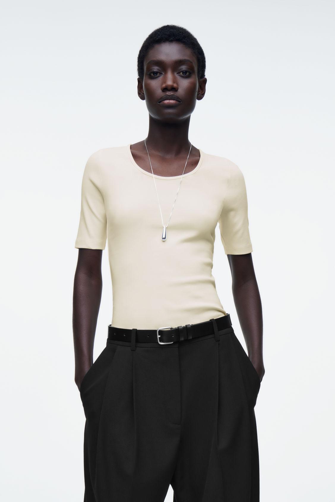 SLIM SCOOP-NECK COTTON T-SHIRT Product Image