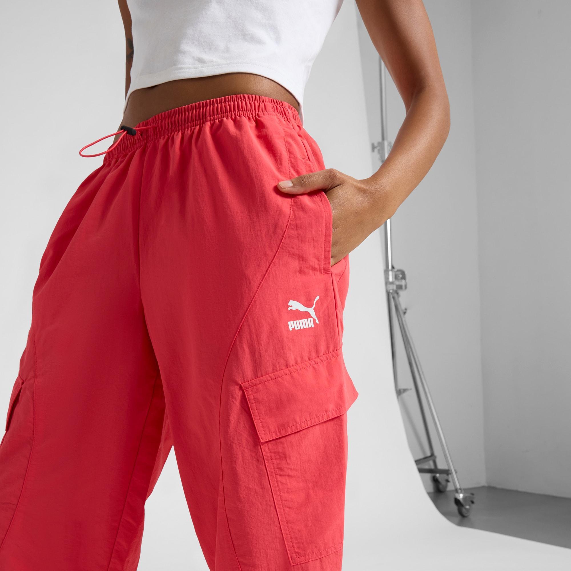 CLASSICS TURN IT UP Women's Cargo Pants Product Image