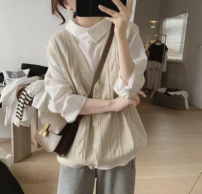V-Neck Plain Cable-Knit Sweater Vest Product Image