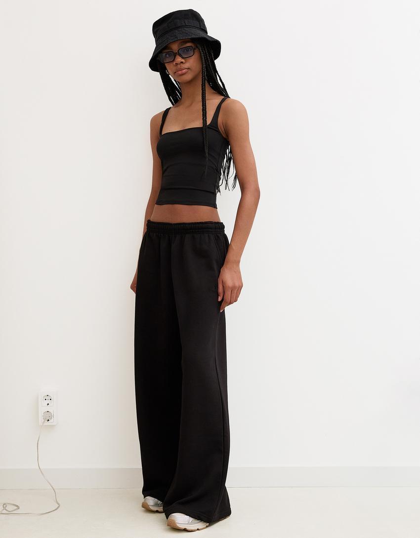 Super wide-leg plush pants Product Image