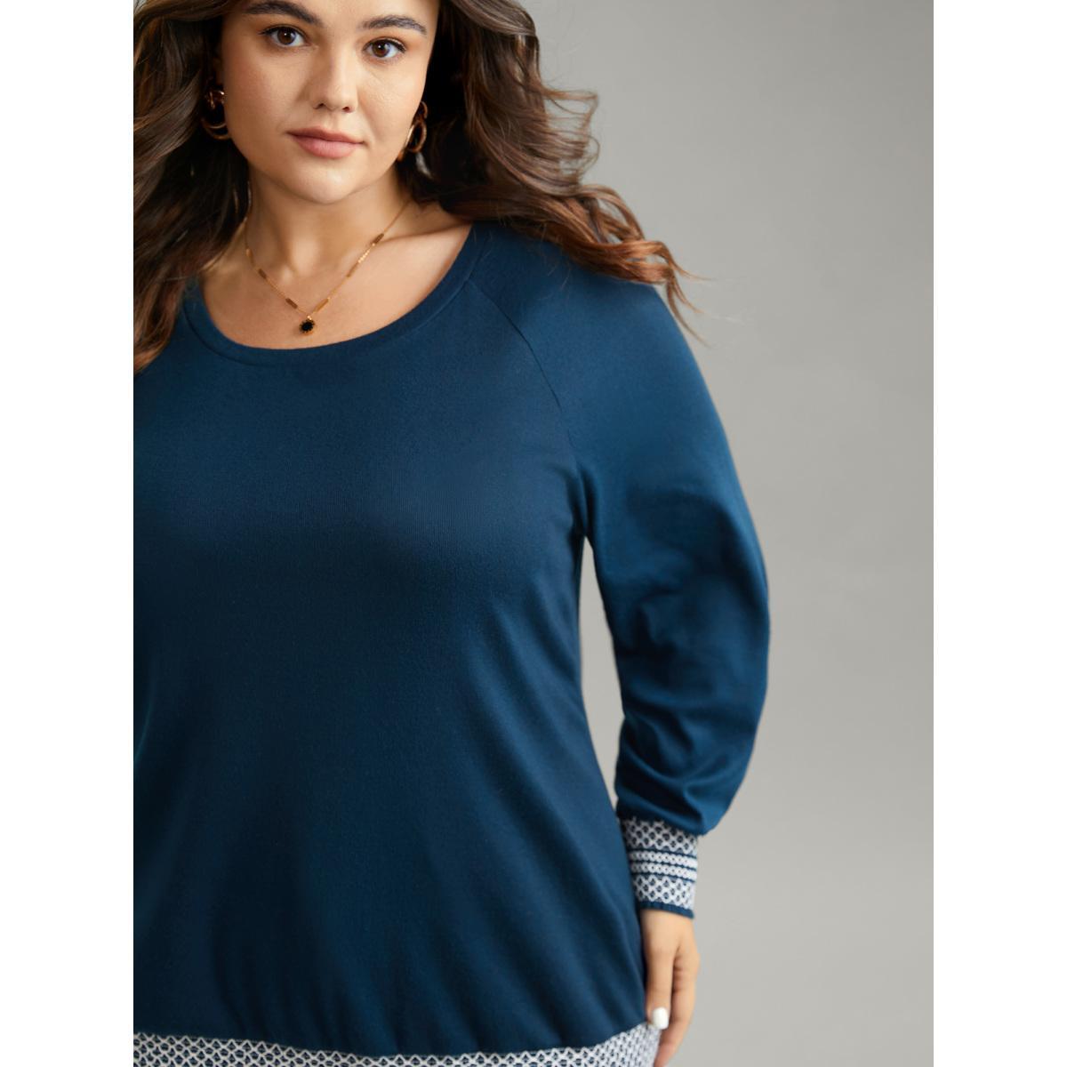 Plus Size Round Neck Shirred Contrast Raglan Sleeve T-shirt Indigo Women Elegant Contrast Plain Round Neck Dailywear T-shirts BloomChic 22-24/3X Product Image
