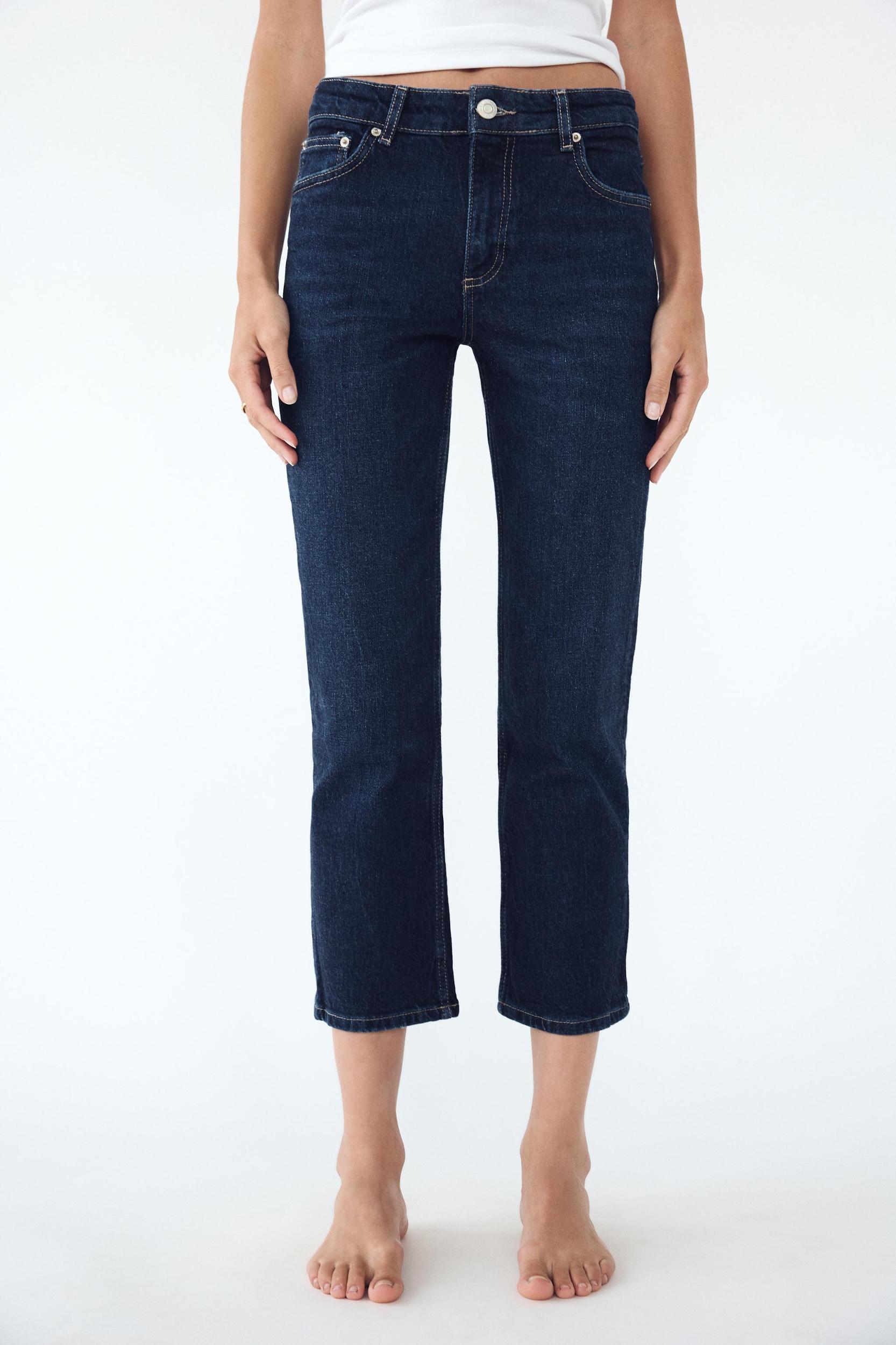 FLARED MID WAIST SLIM CROP JEANS Product Image