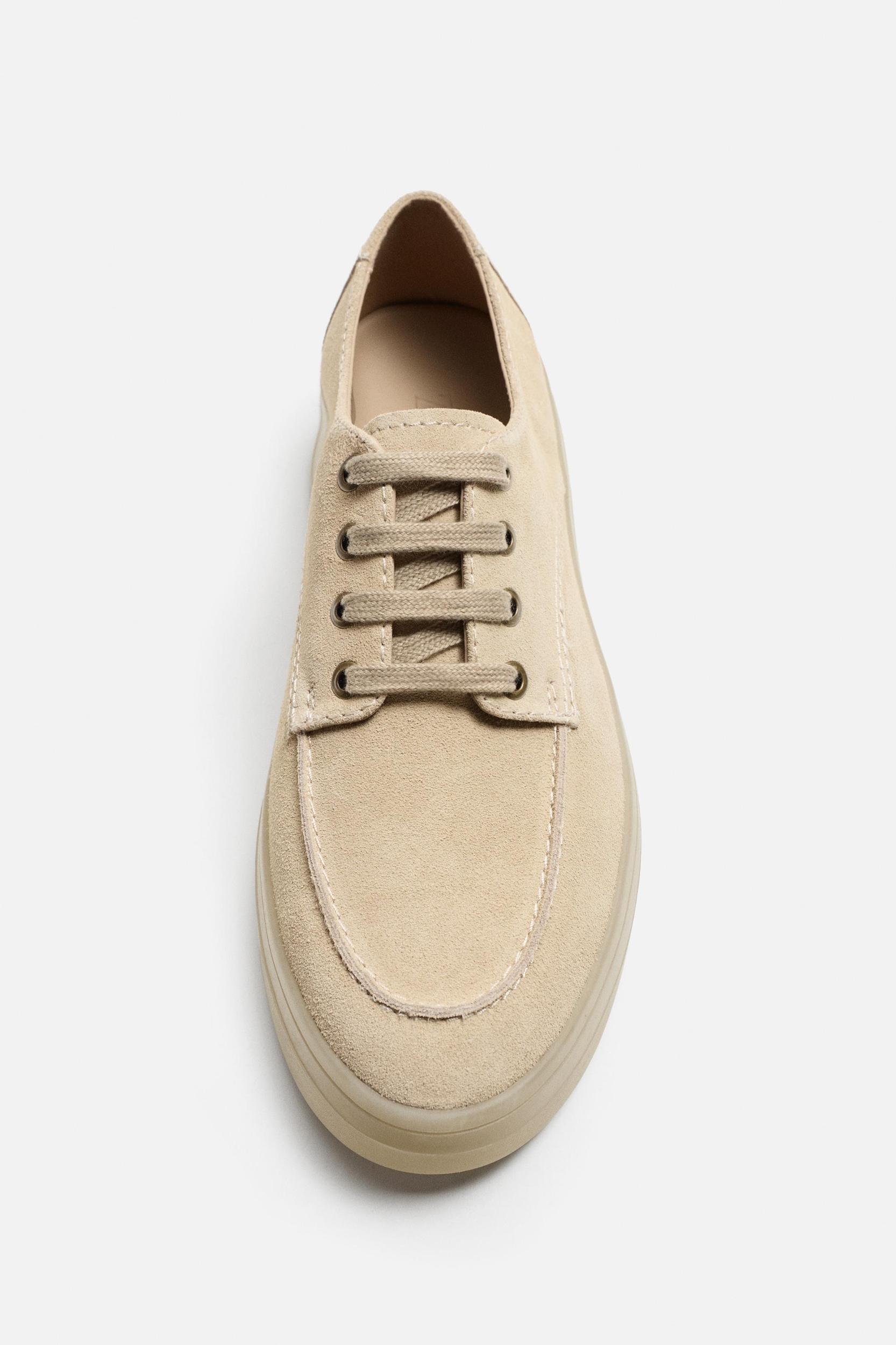 CASUAL LEATHER SNEAKERS Product Image