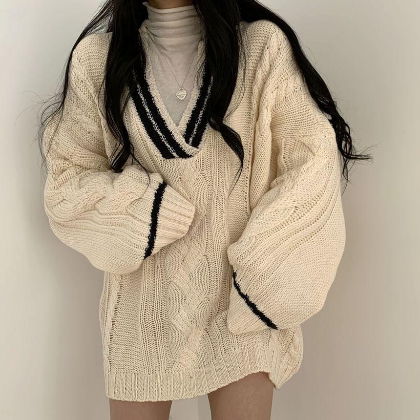 Oversized Cable-Knit V-Neck Contrast-Trim Sweater Product Image
