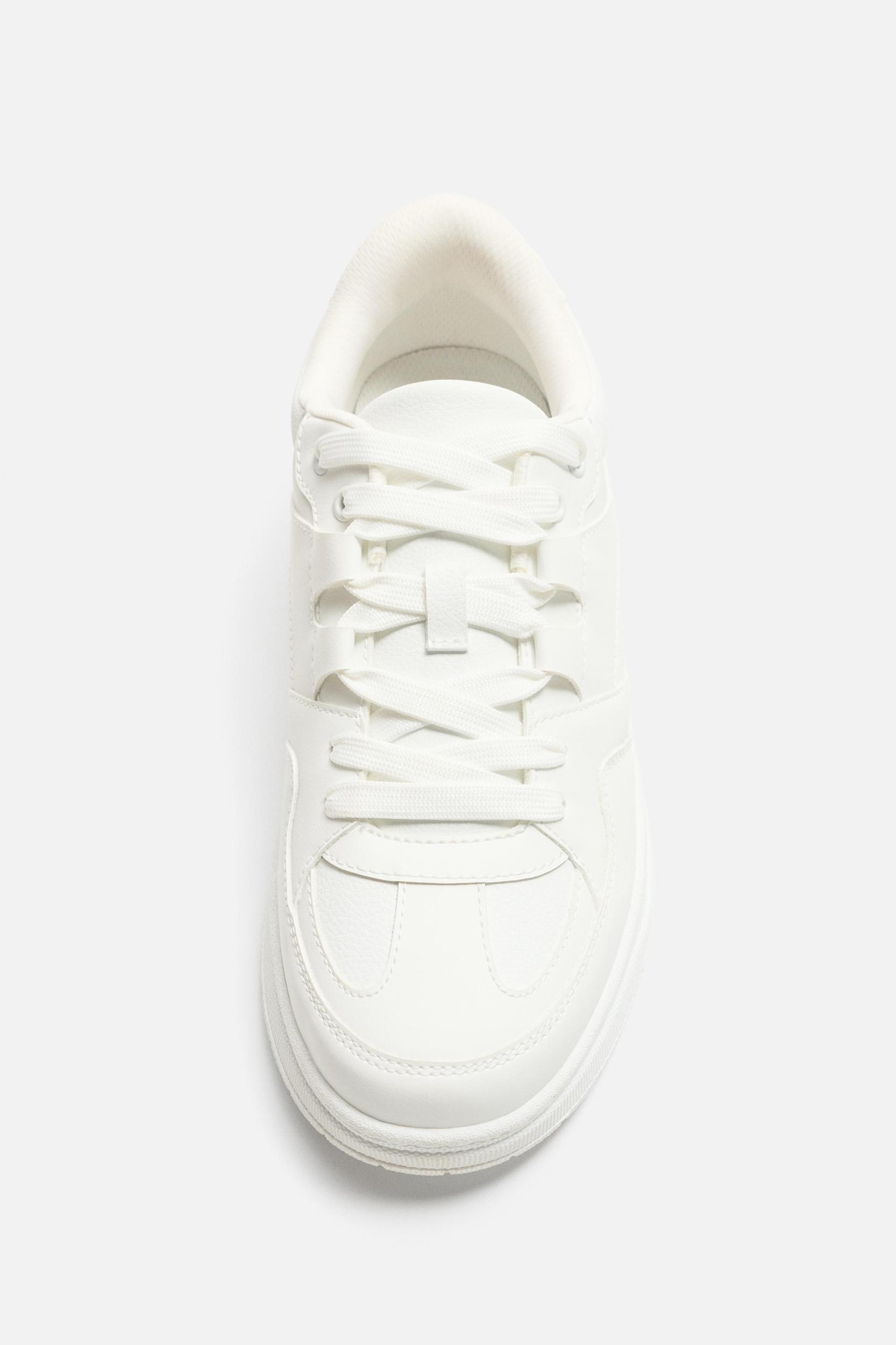 RETRO STYLE SNEAKERS Product Image