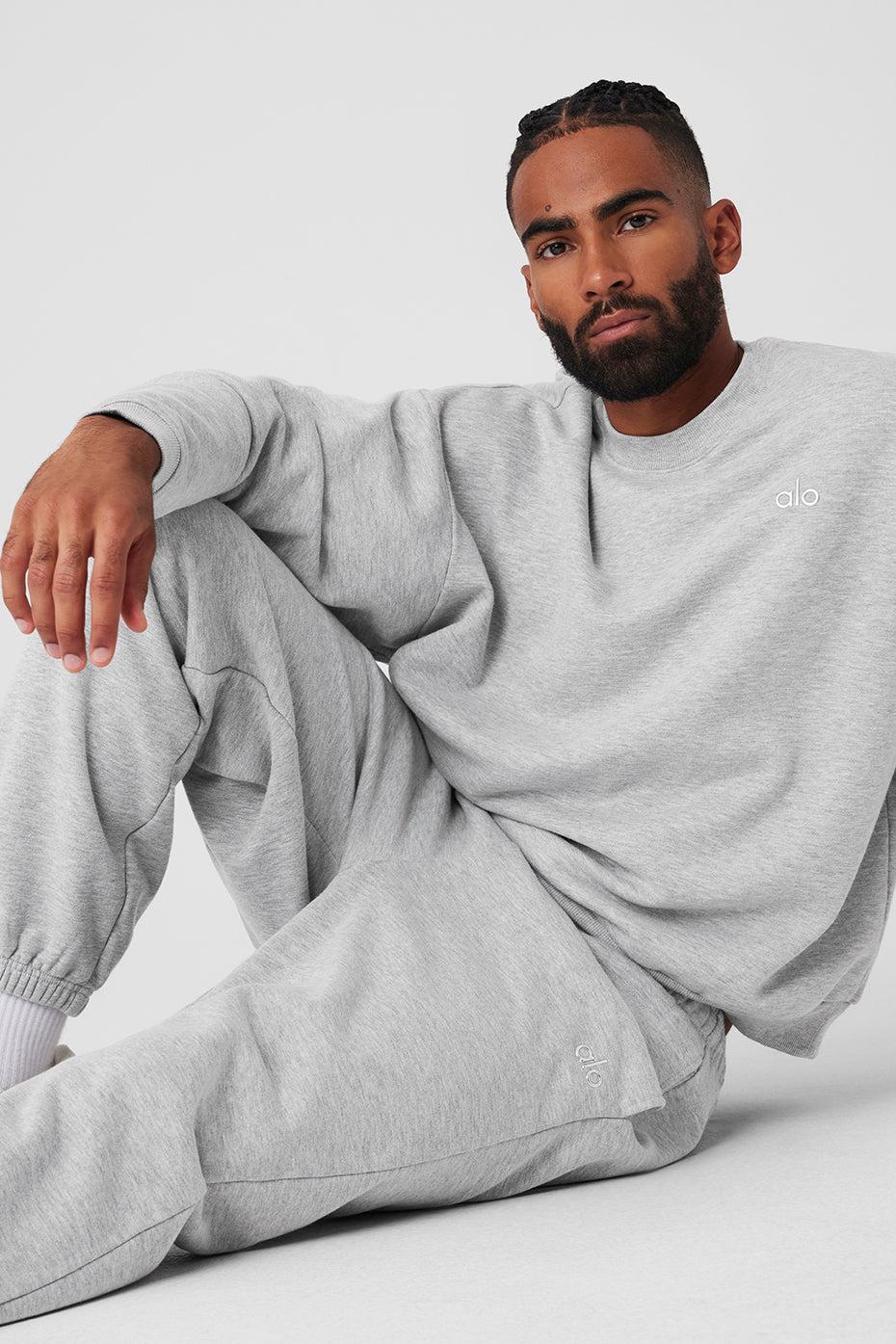 Alo Yoga | Accolade Crewneck Neck Pullover Top Product Image