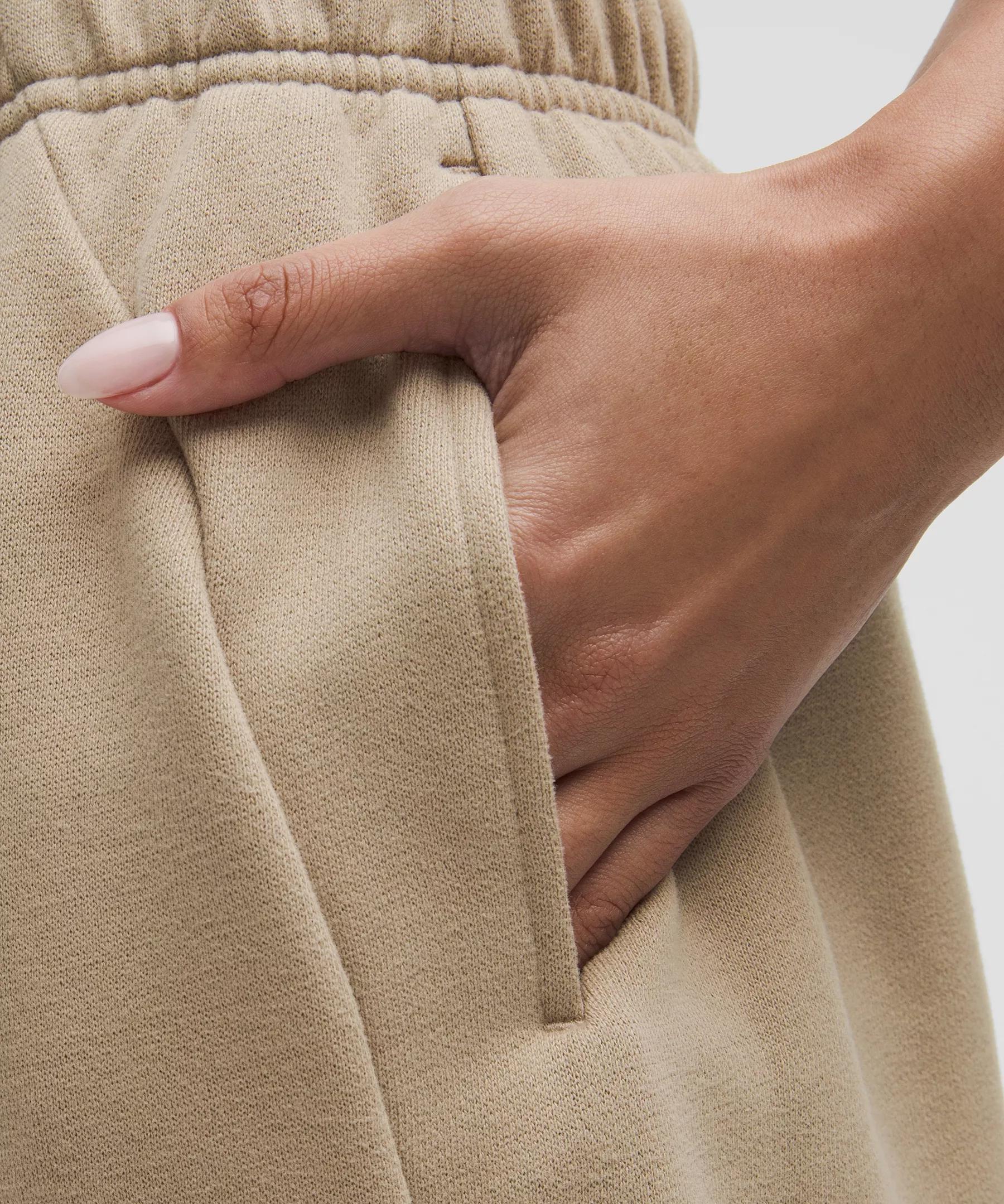 Scuba Mid-Rise Oversized Jogger *Short Product Image