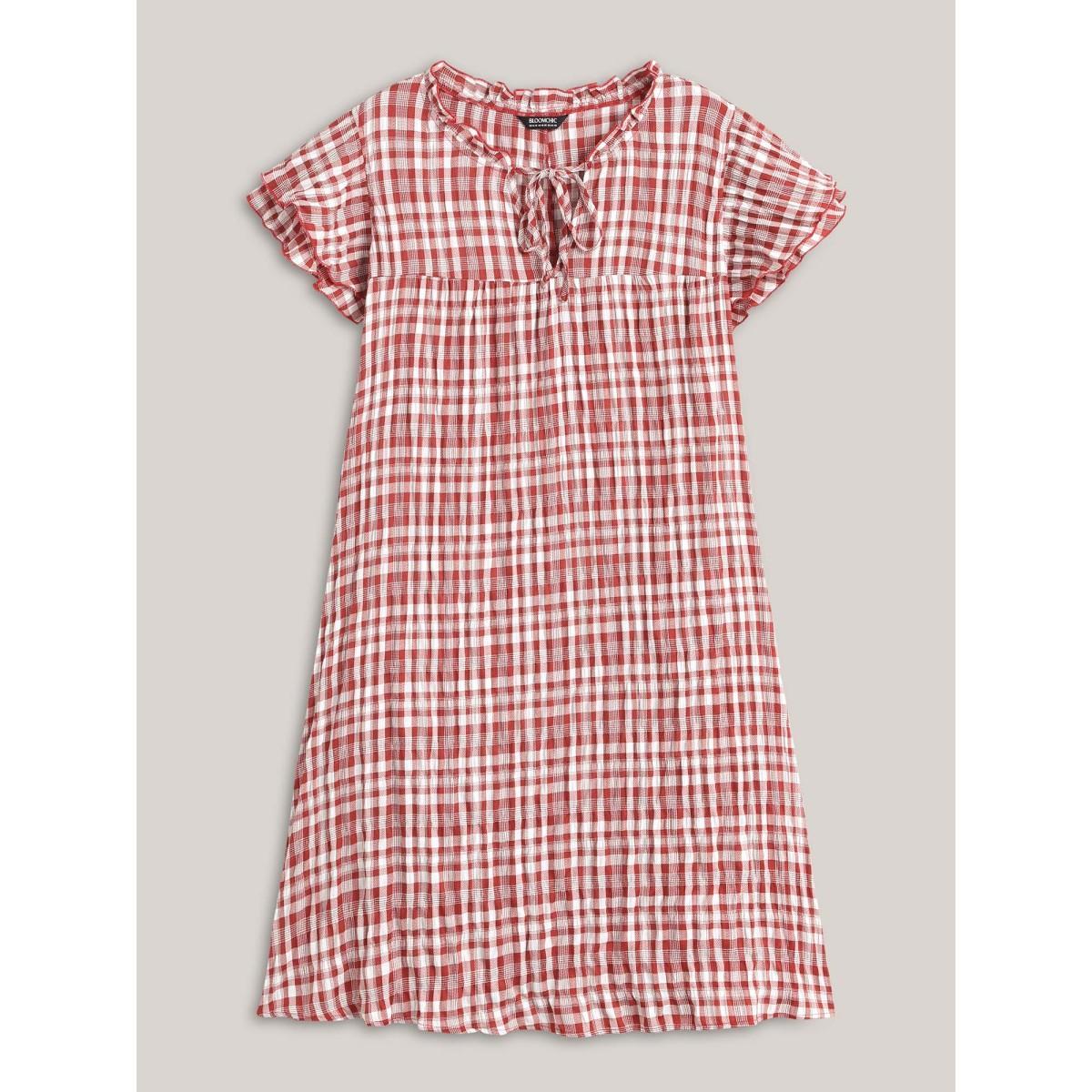 Plus Size Sweet Plaid Pattern Pockets Midi Dress Brightred Women Notched collar Cap Sleeve Curvy BloomChic 30/6X Product Image