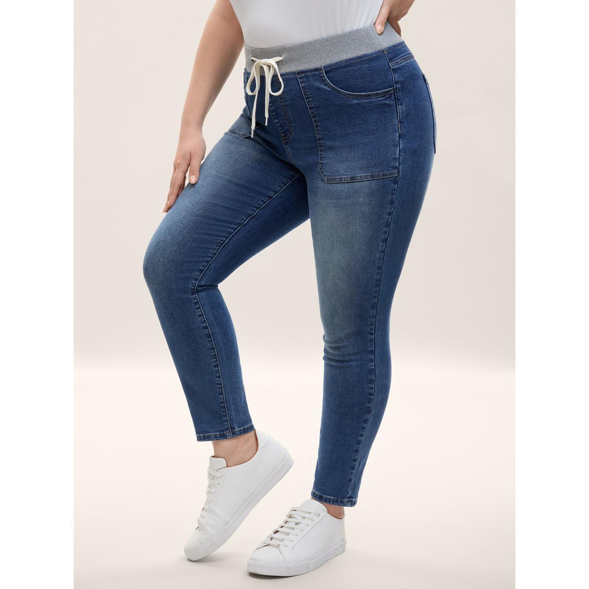 Plus Size Skinny Fit Classic Mid-Rise Jeans Women Darkindigo Medium stretch Slanted pocket Jeans BloomChic 28/5X Product Image