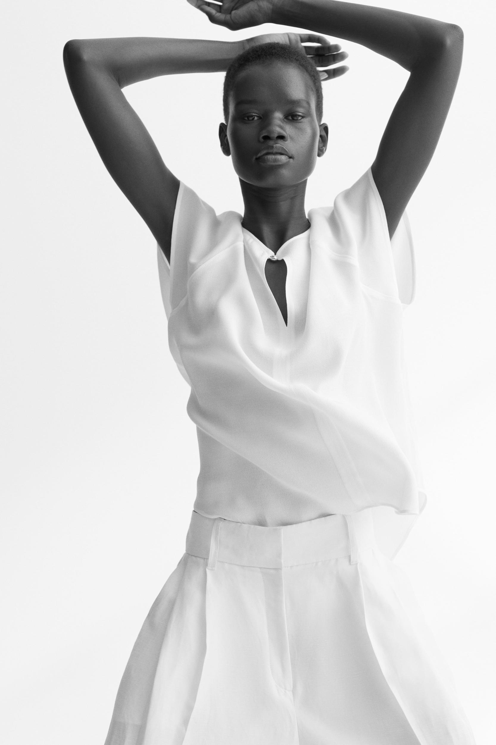 Crêpe Blouse Product Image