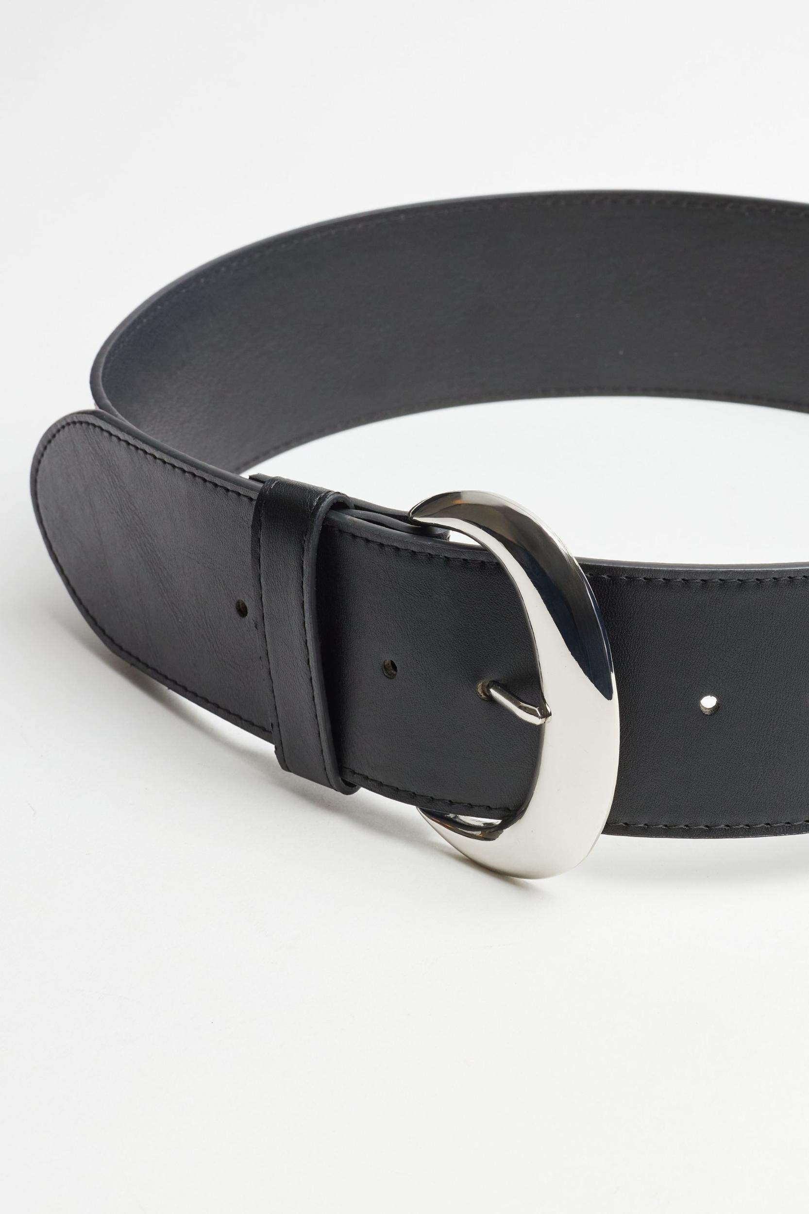 Oversized Crescent Waist Belt Product Image