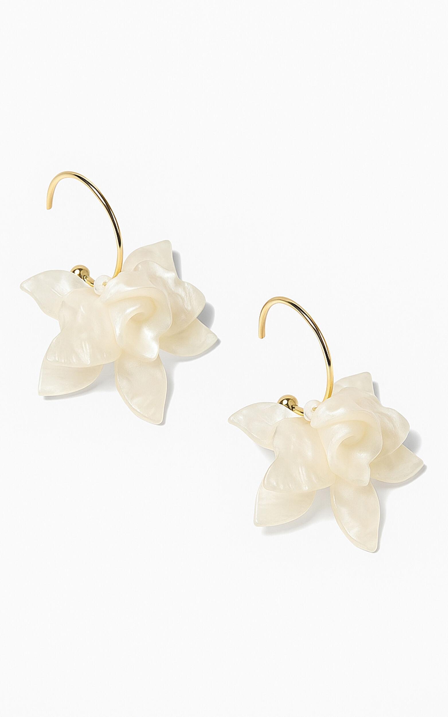 Alessandra Earrings - Pearl Flower Hoop Earrings in Shell Product Image