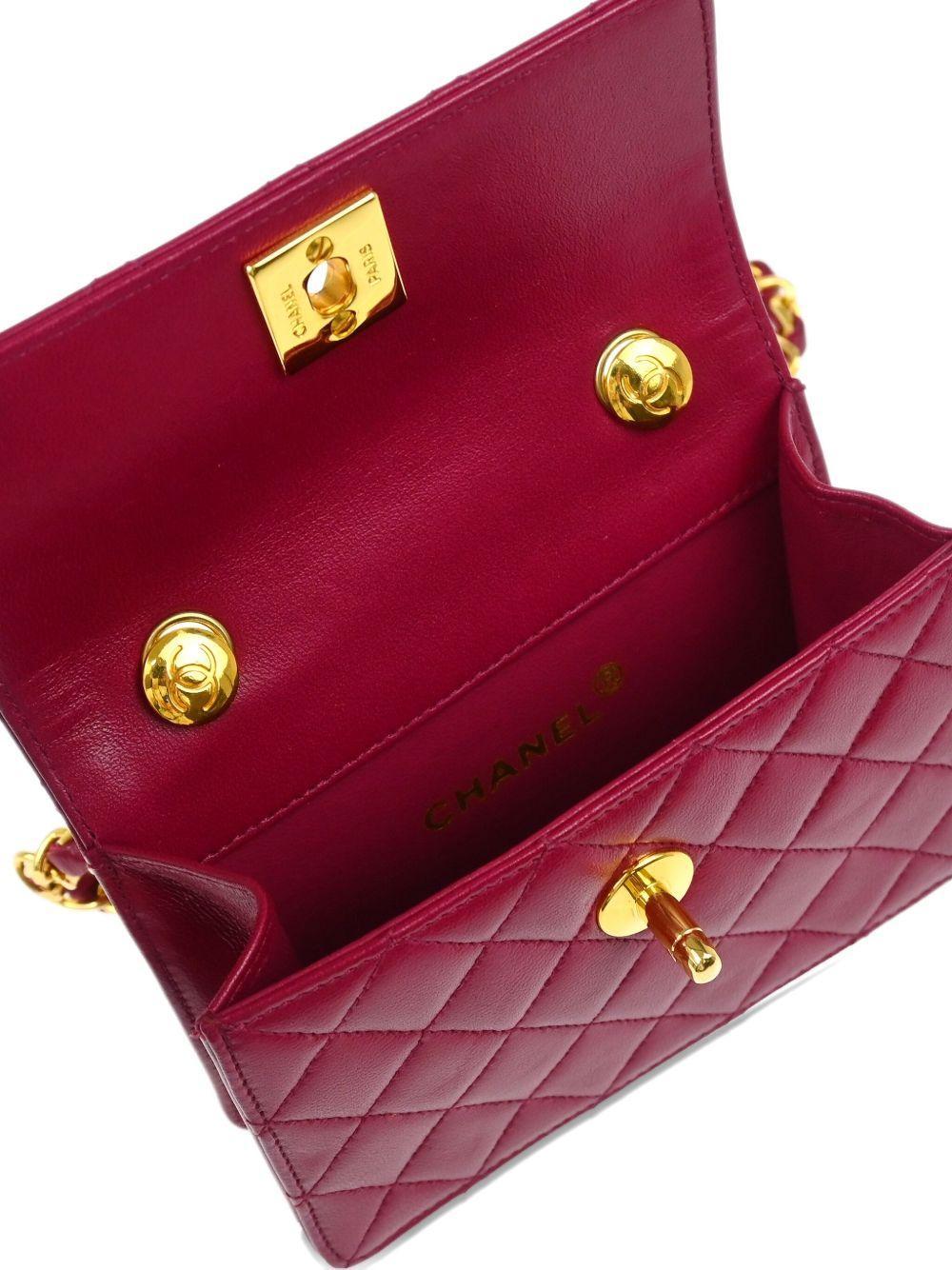 quilted shoulder bag Product Image