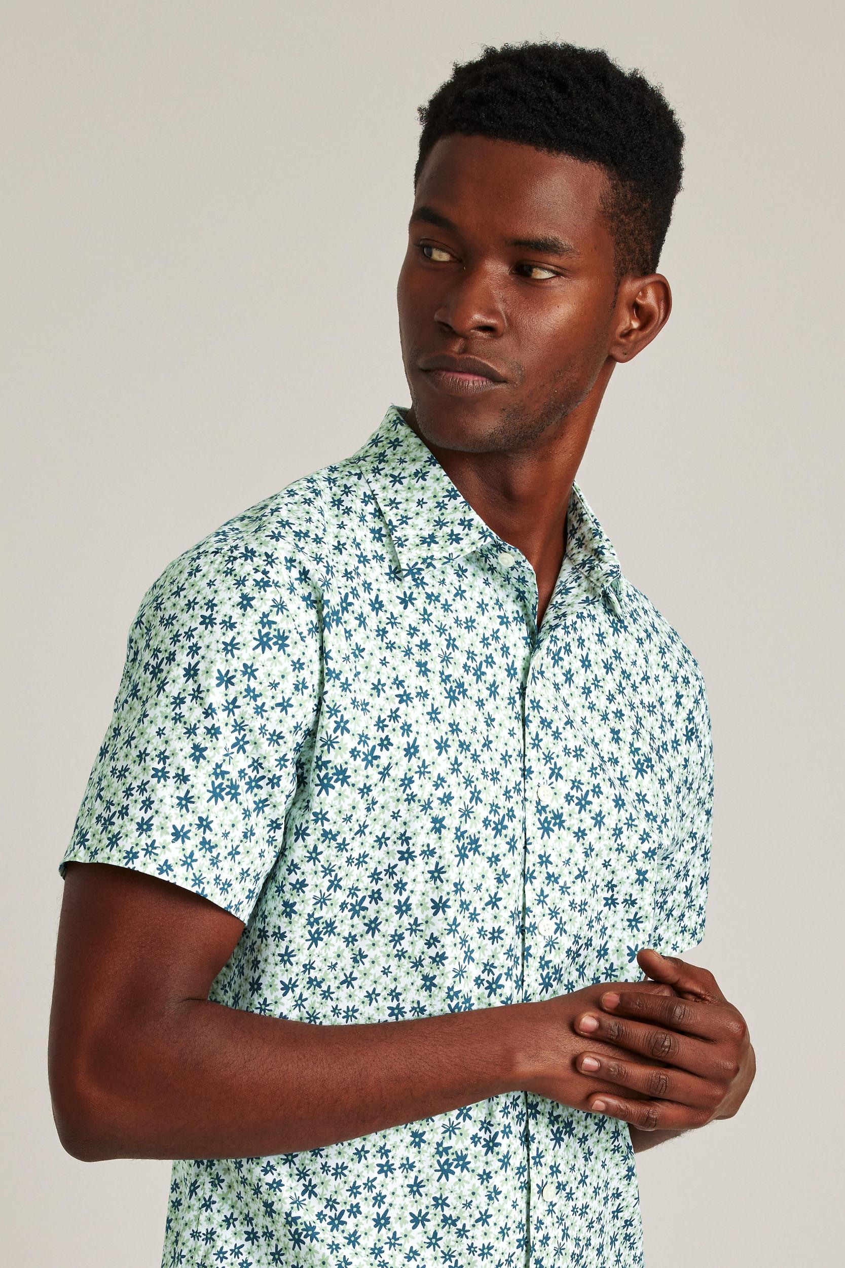 Riviera Short Sleeve Shirt Product Image