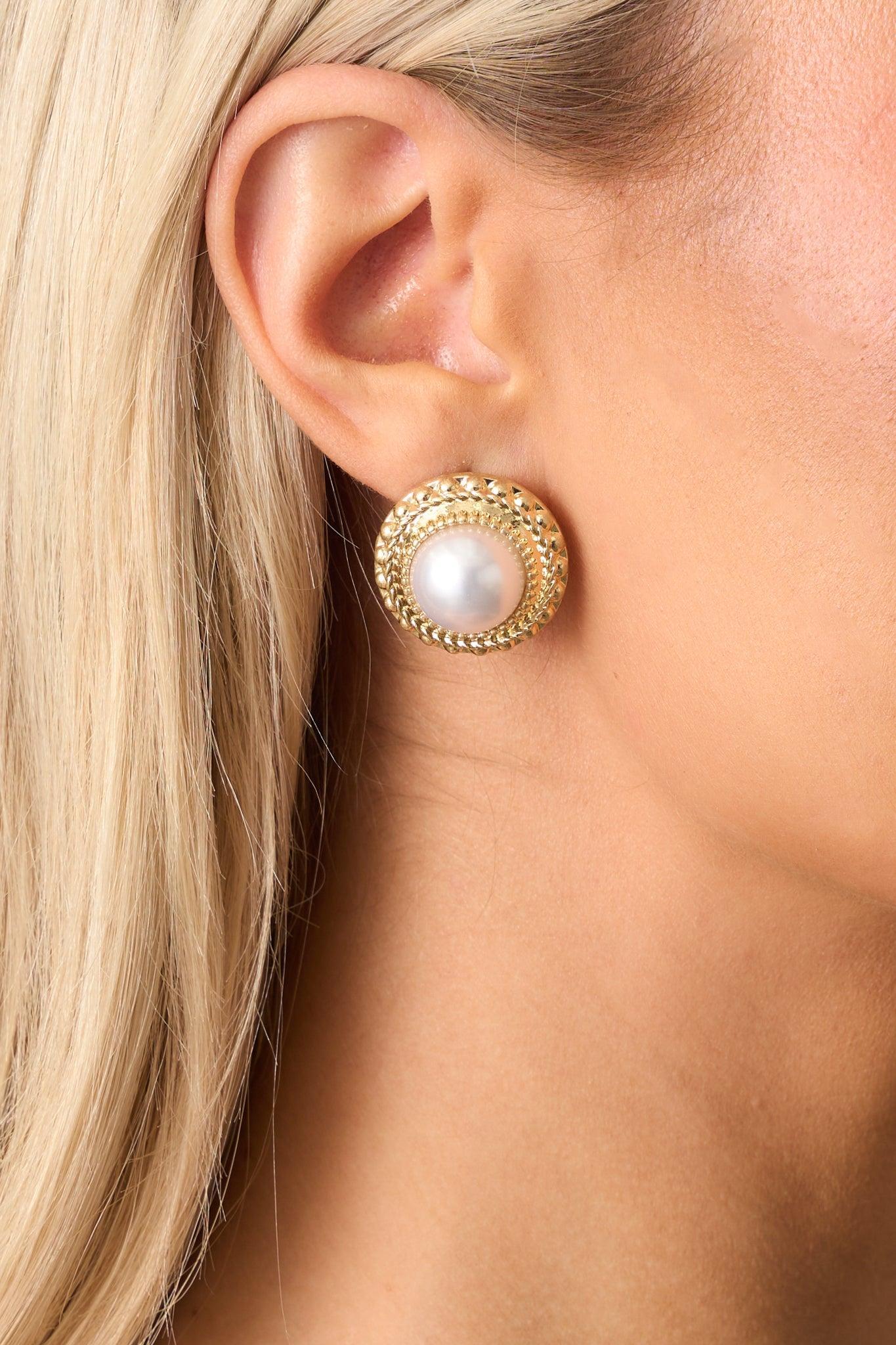 Terrace Talks Gold & Ivory Pearl Textured Earrings Product Image