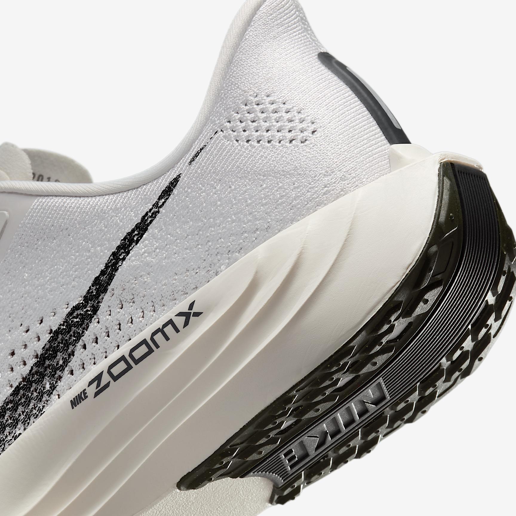 Nike Pegasus Plus Men's Road Running Shoes Product Image