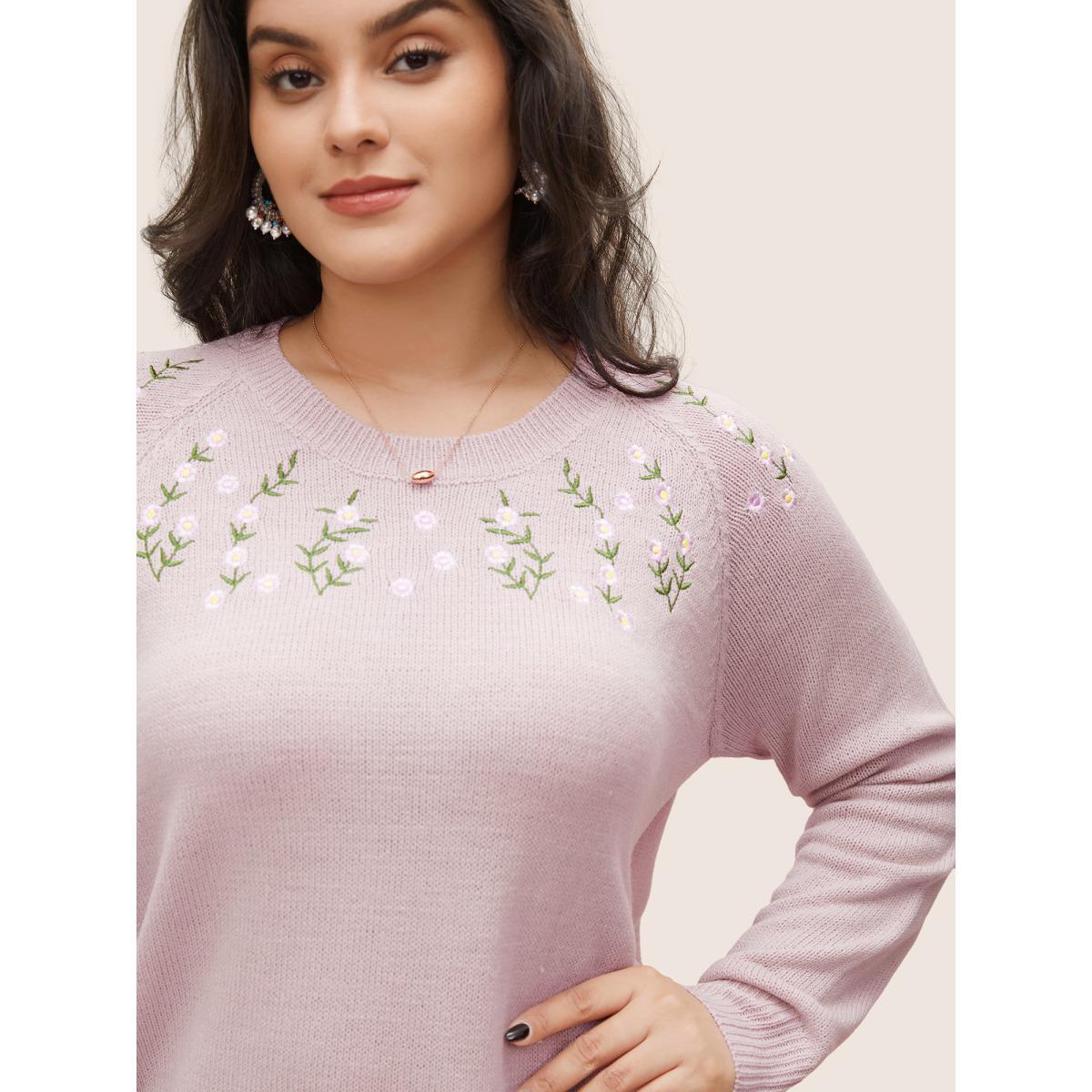 Plus Size Floral Embroidered Crew Neck Raglan Sleeve Pullover Lilac Women Elegant Long Sleeve Round Neck Everyday Pullovers BloomChic 30/6X Product Image