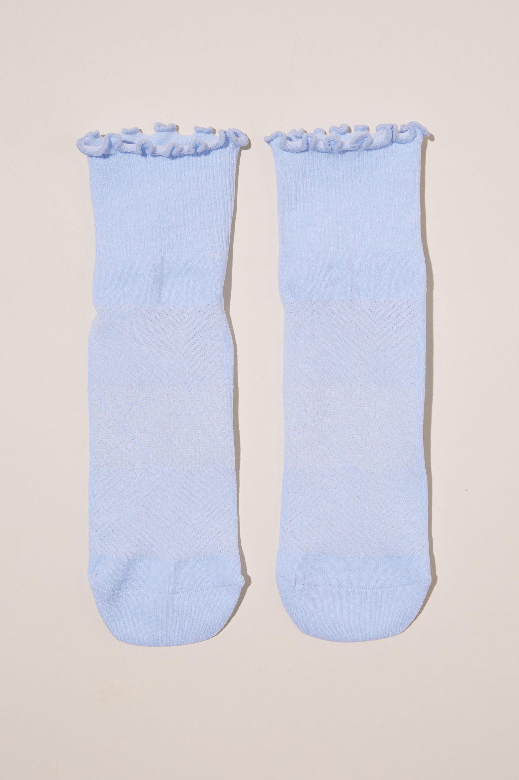 Performance Mid Crew Frill Sock Product Image