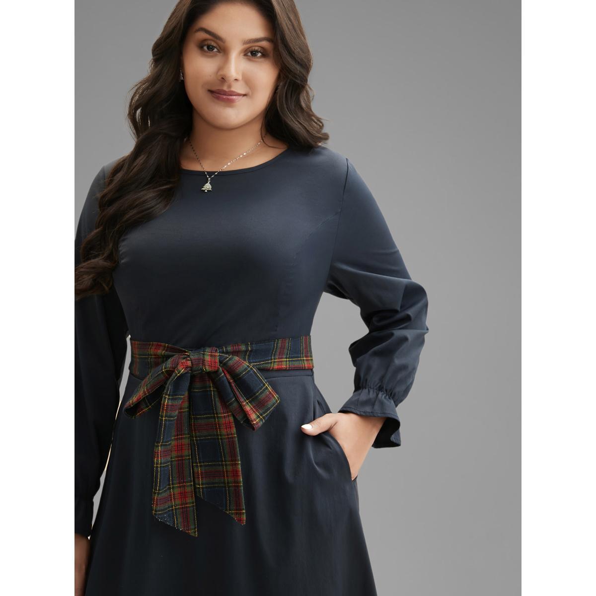 Plus Size Festive Plaid Tie Knot Ruched Midi Dress Indigo Women Casual Tie knot Party Curvy Bloomchic 28/5X Product Image