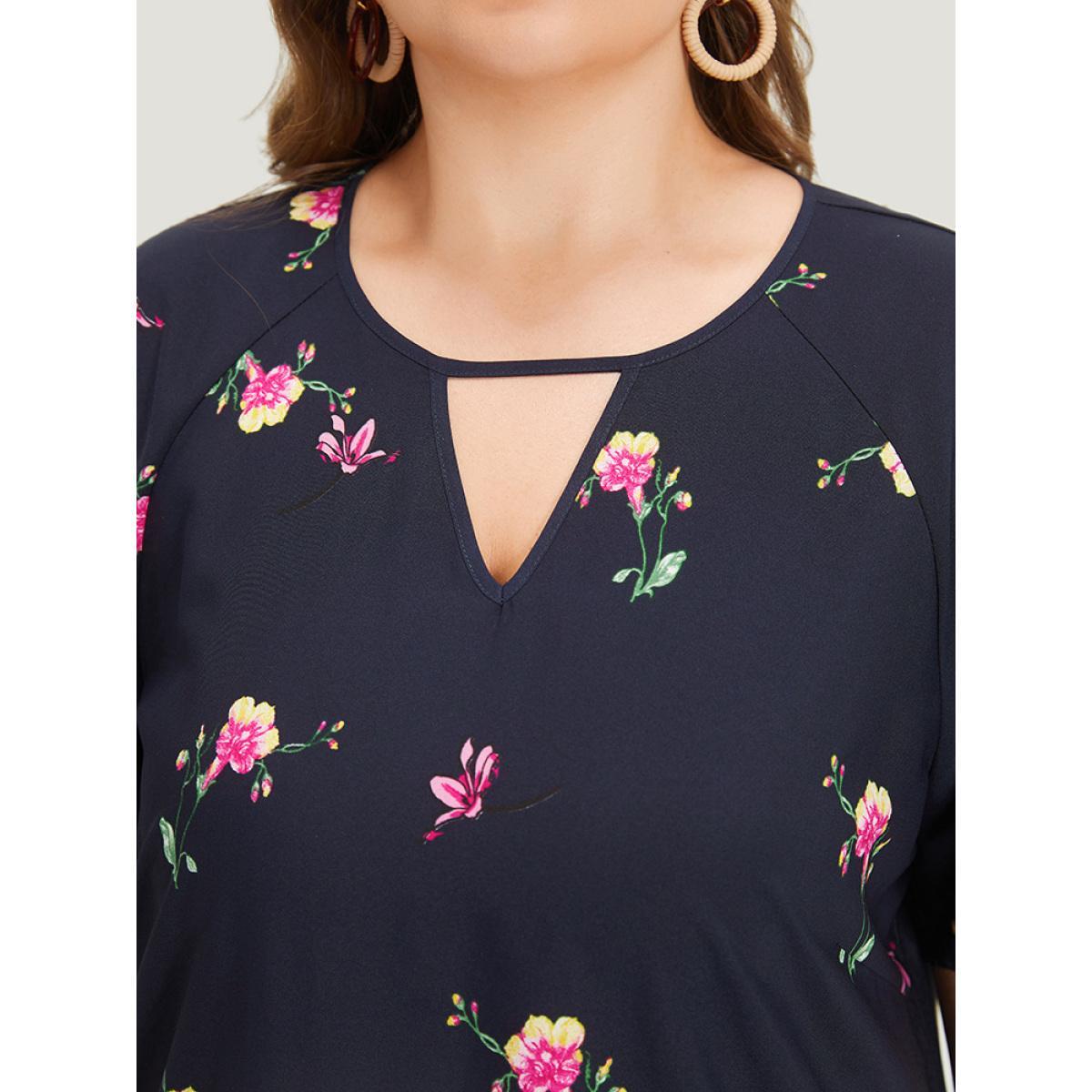 Plus Size Floral Print Keyhole Raglan Sleeve Ruffle Dress DarkBlue Women Casual Printed Keyhole Cut-Out Short sleeve Curvy Midi Dress BloomChic 30/6X Product Image