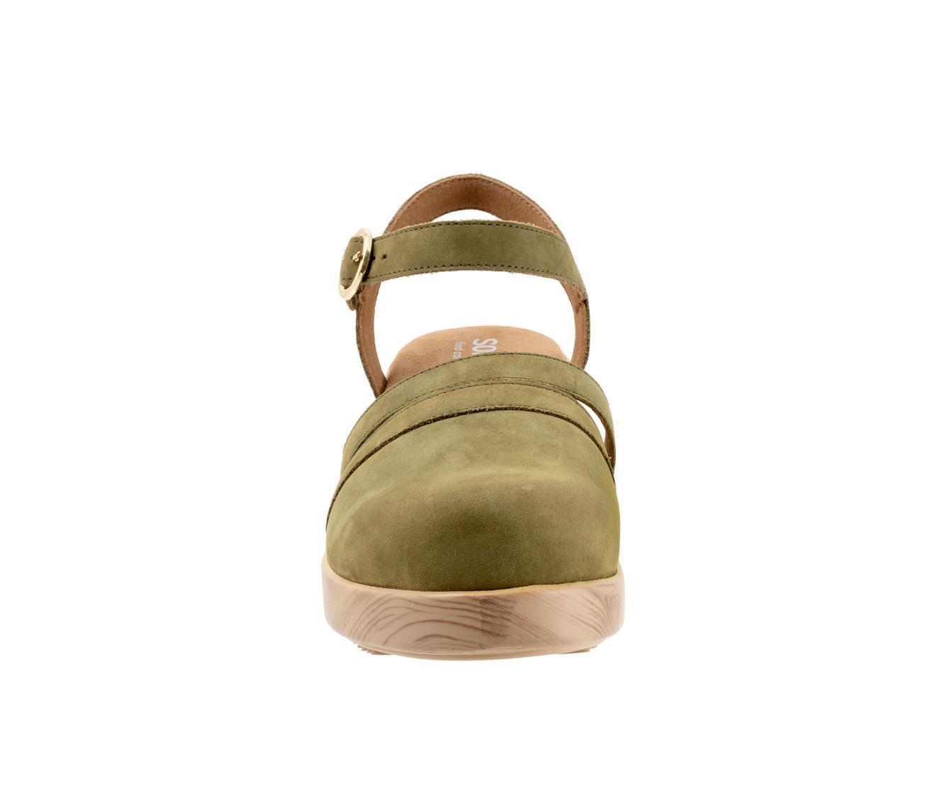 Women's Softwalk Fillmore Clogs Product Image