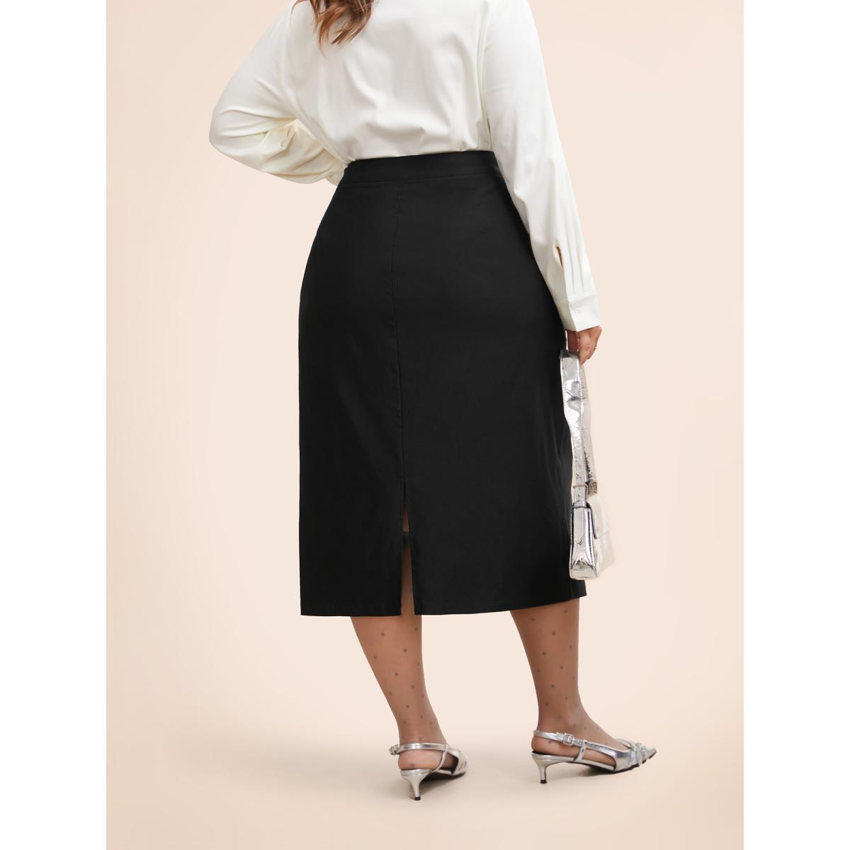 Plus Size Stretch Woven Slit Midi Skirt Women Black At the Office Non Loose Low stretch Slanted pocket Work Skirts BloomChic 28/5X Product Image