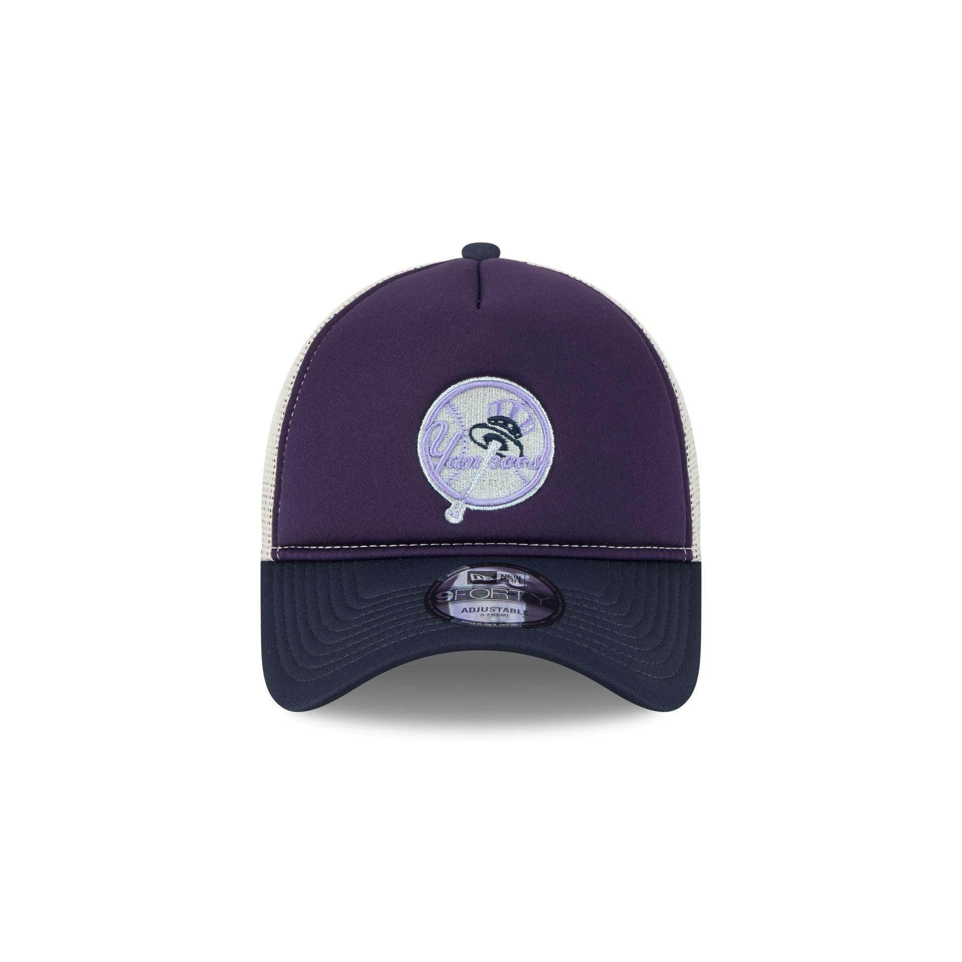 New York or Nowhere x New York Yankees White Wordmark 9FORTY A-Frame Snapback Hat Male Product Image