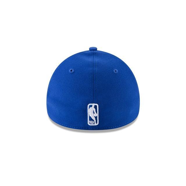 Tennessee Titans Team Classic 39THIRTY Stretch Fit Hat Male Product Image