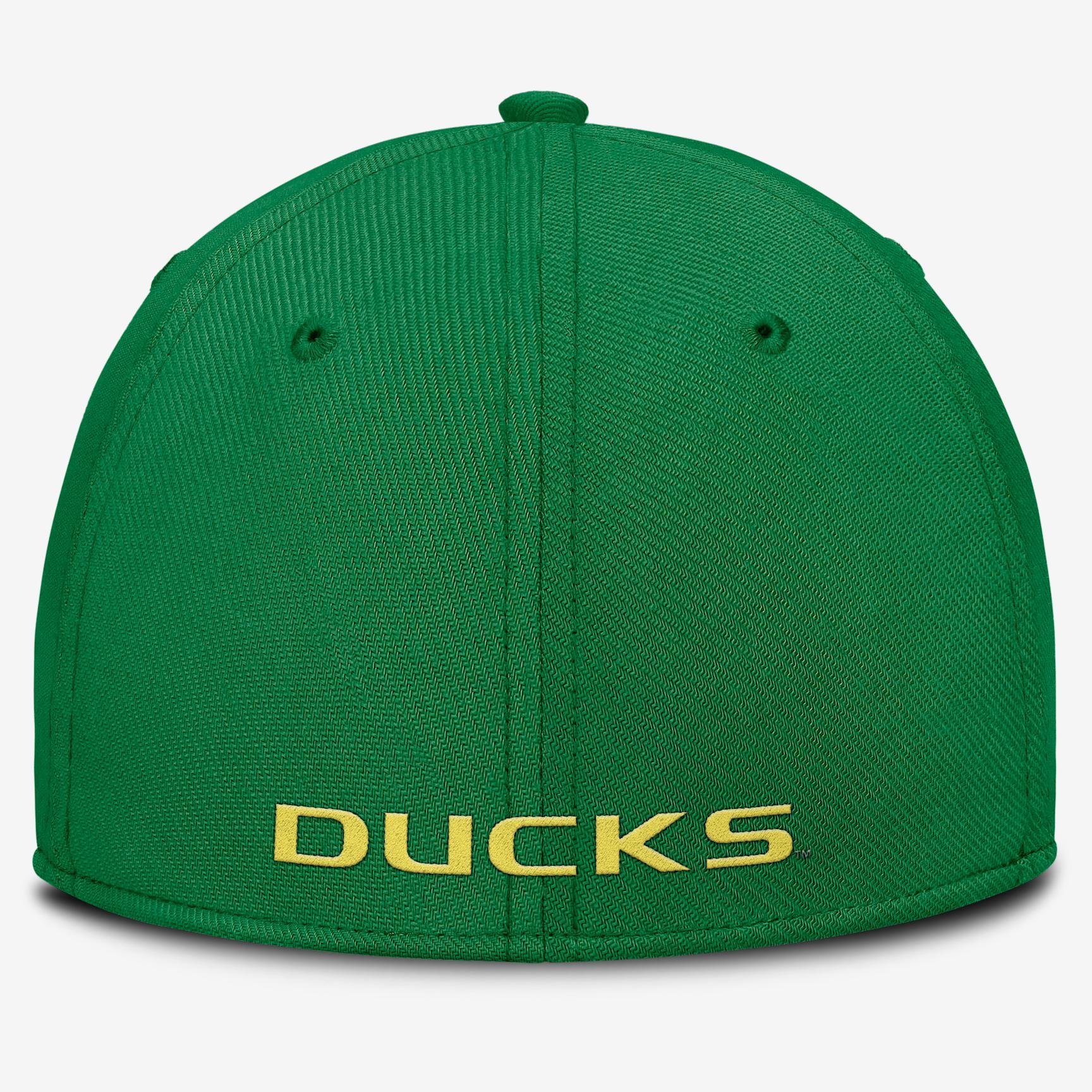 Oregon On-Field Rise Swoosh Men's Nike Dri-FIT College Hat Product Image
