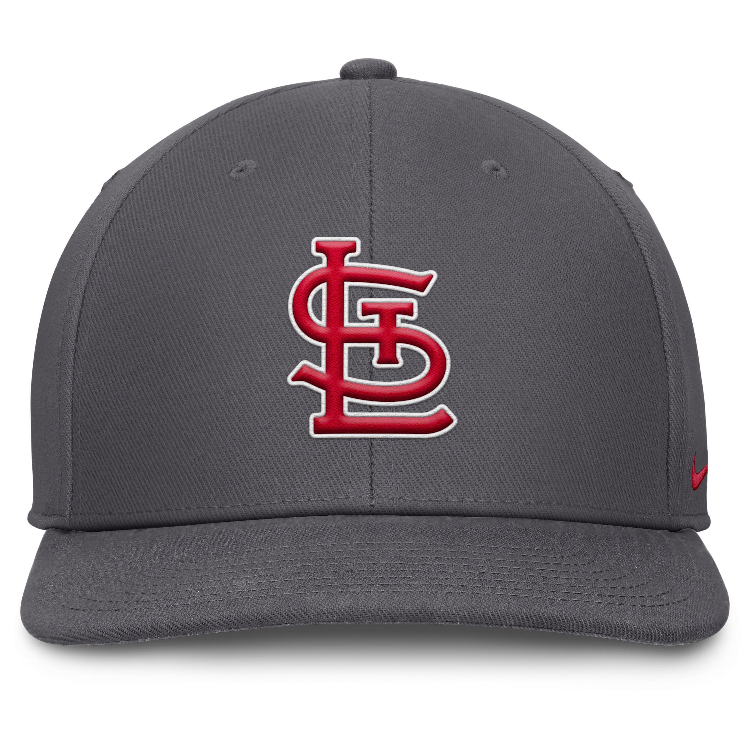 St. Louis Cardinals Pro Nike Men's Dri-FIT MLB Adjustable Hat Product Image