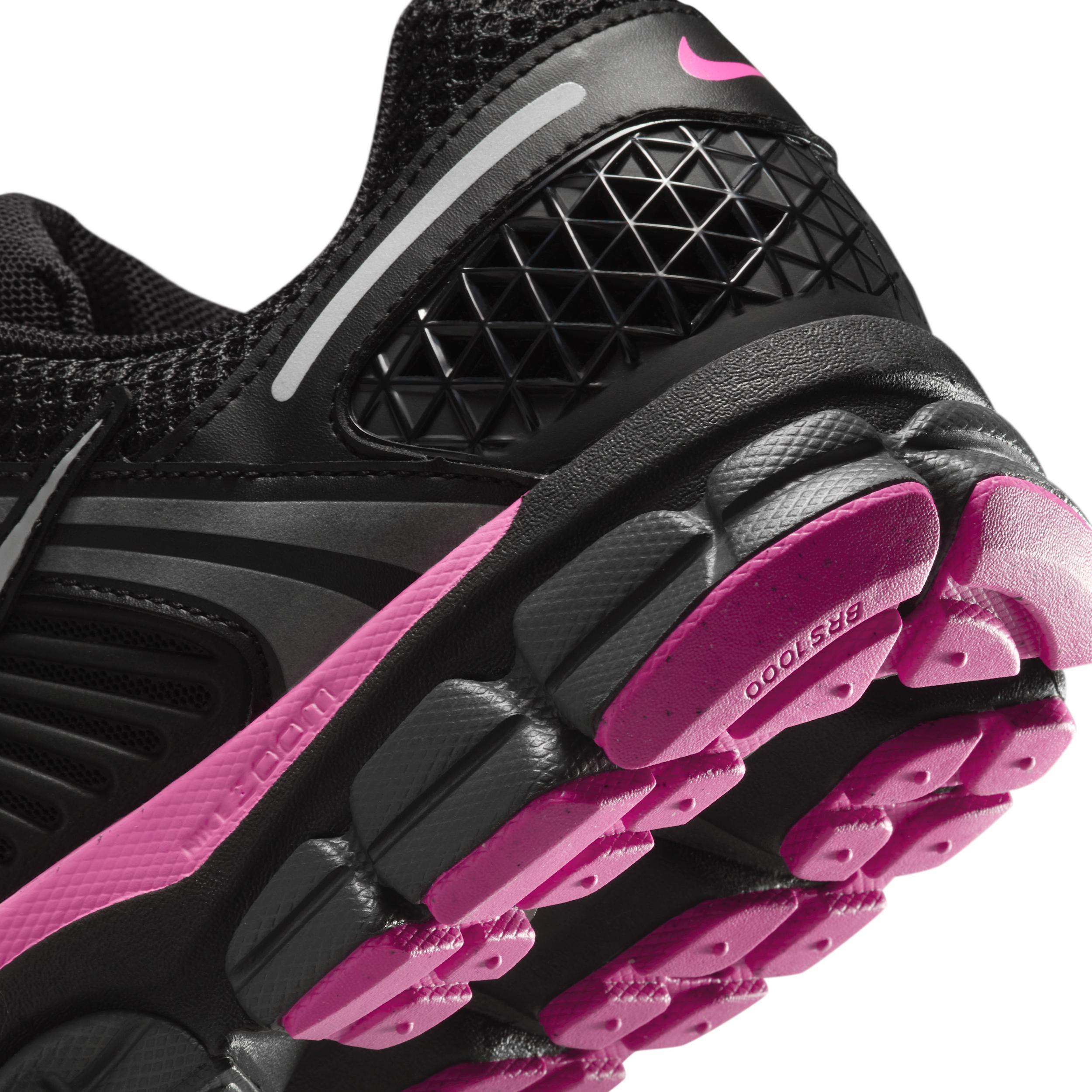 Nike Men's Zoom Vomero 5 Shoes Product Image