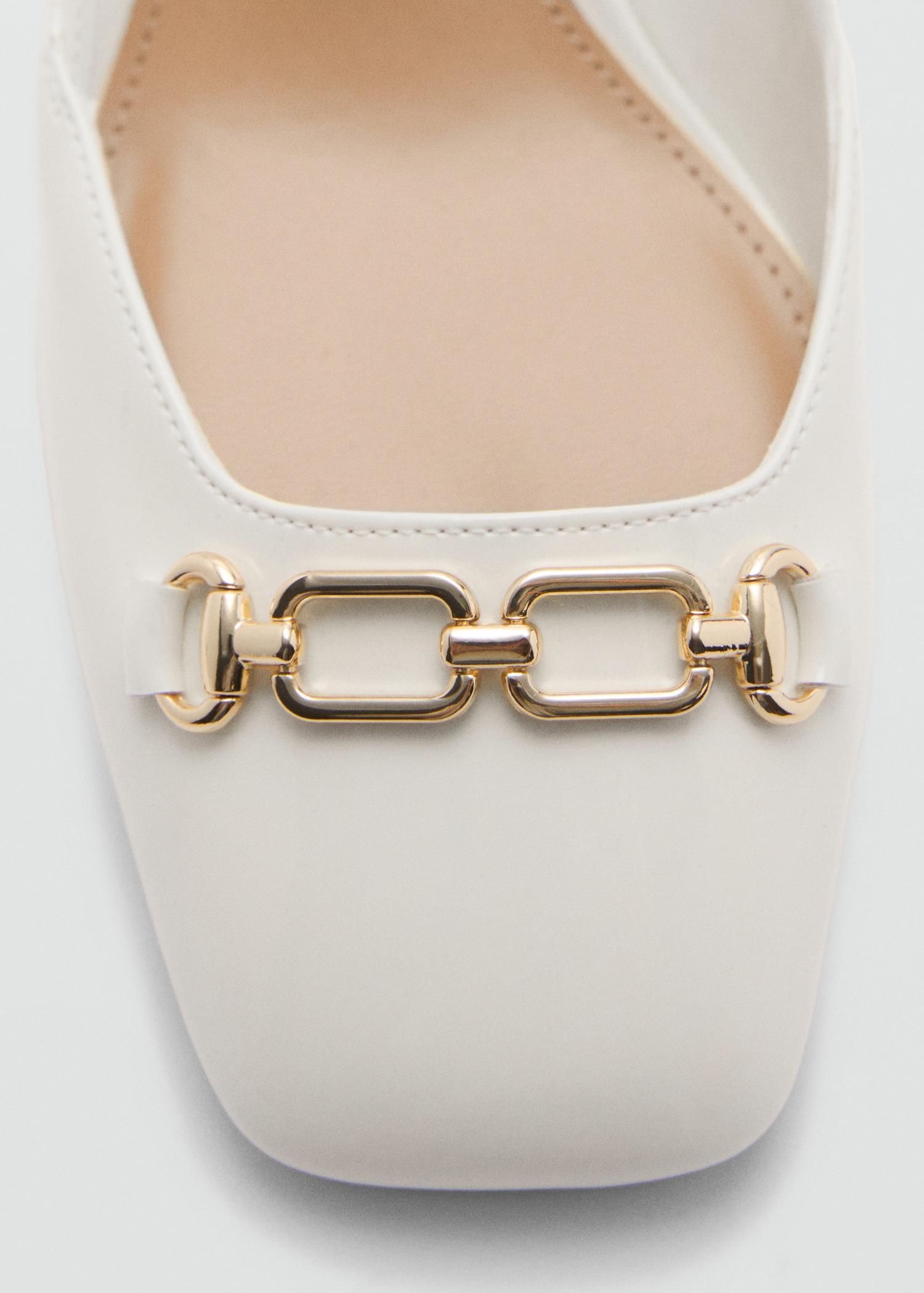 Heeled shoes with link detail - Women | MANGO USA Product Image