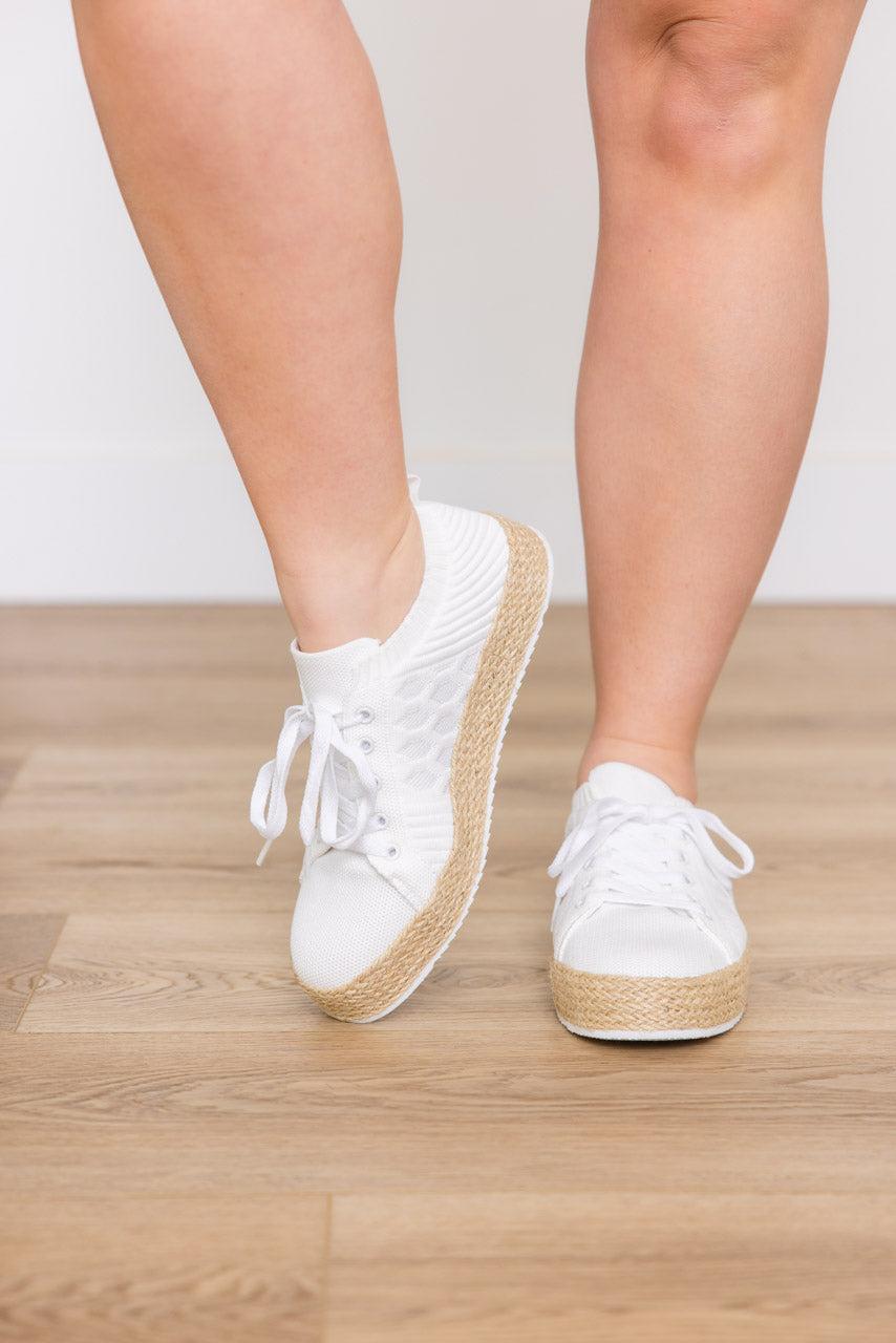 Yaras Sneakers in White (Online Exclusive) Product Image