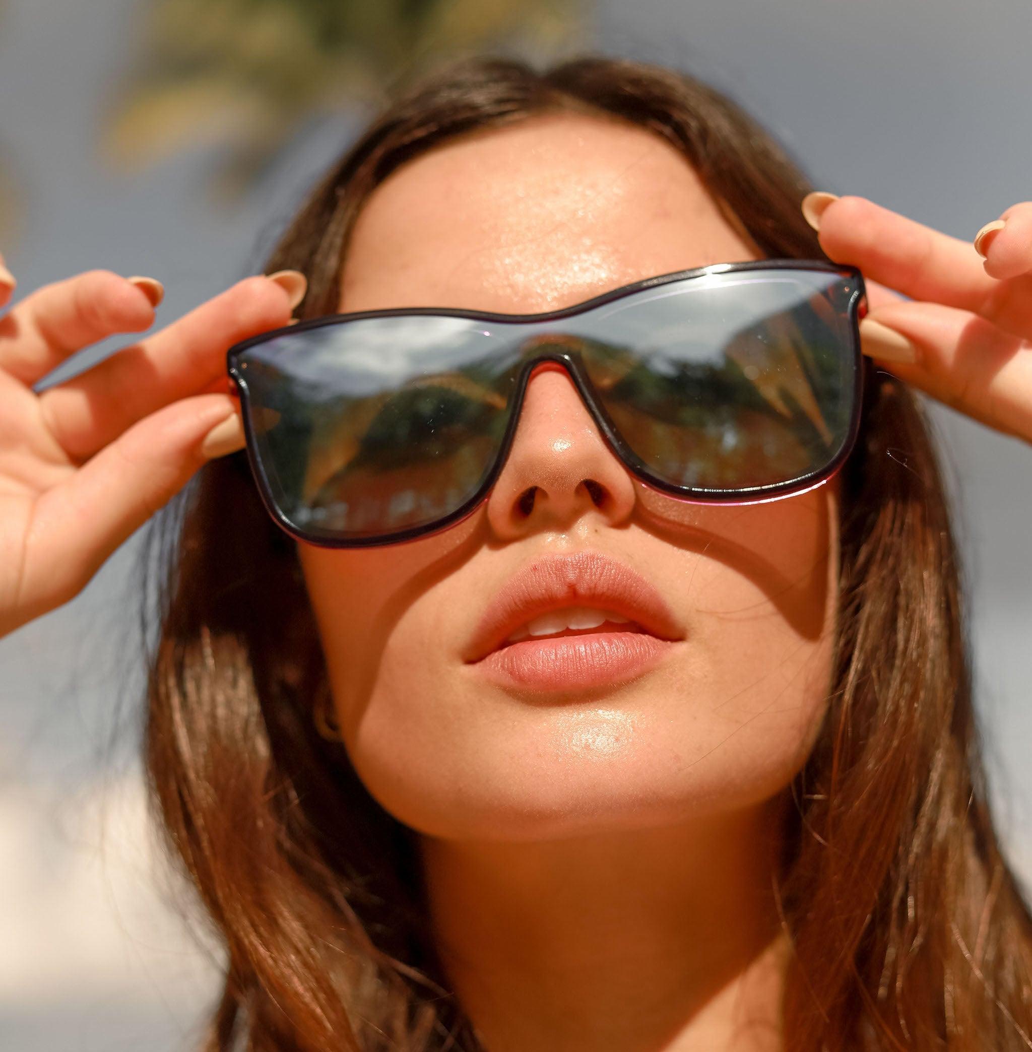 Biscayners Crandon Magenta Women's Sunglasses Female Product Image