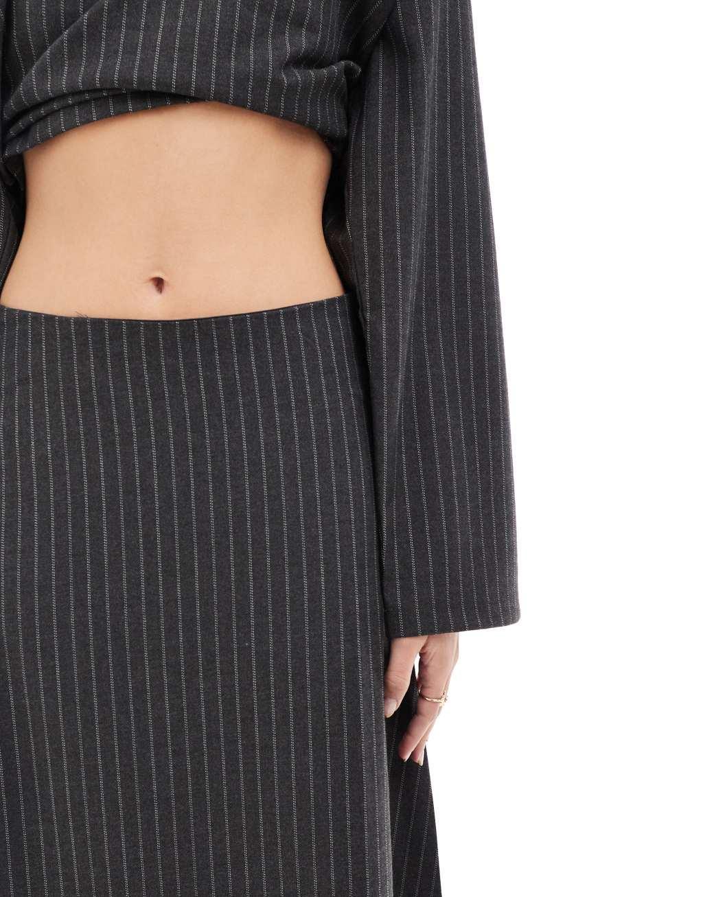 Object volume midi skirt in gray pinstripe - part of a set Product Image
