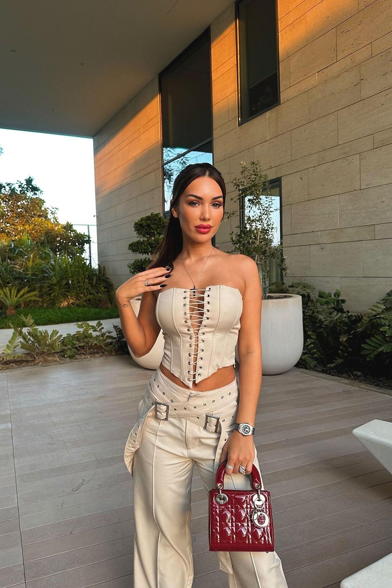 Outfit