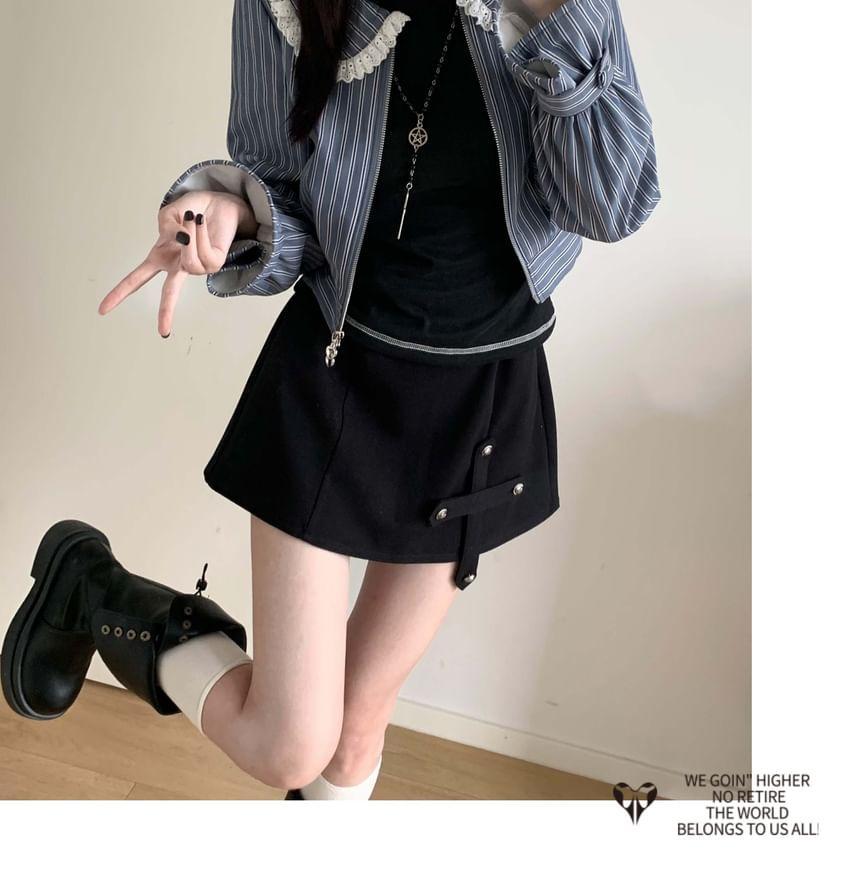 Long Sleeve Mock Neck Contrast Stitch Half Zip Top Product Image