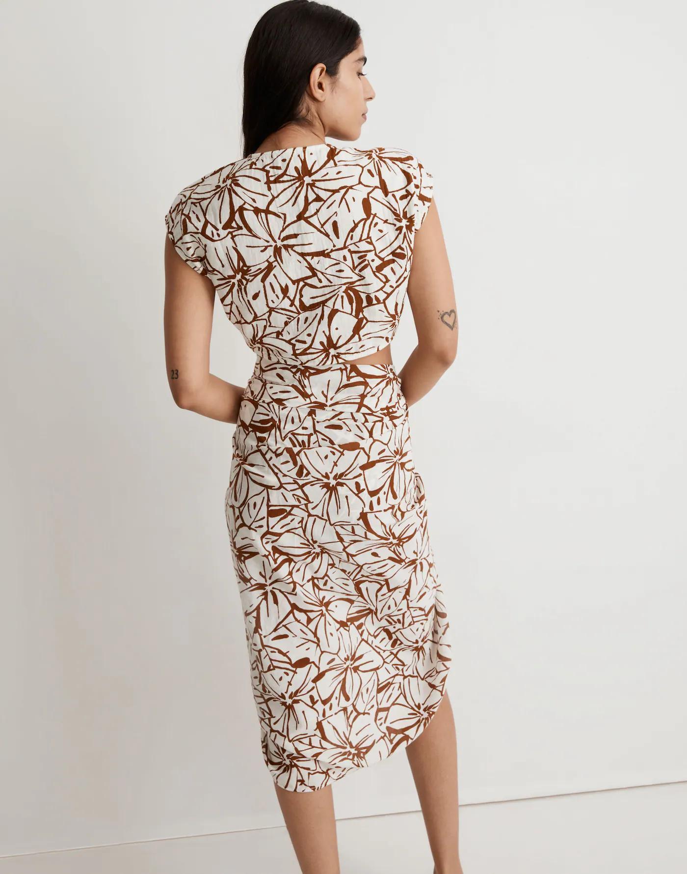 Double-Gauze Tie-Front Cropped Top in Abstract Flora Product Image