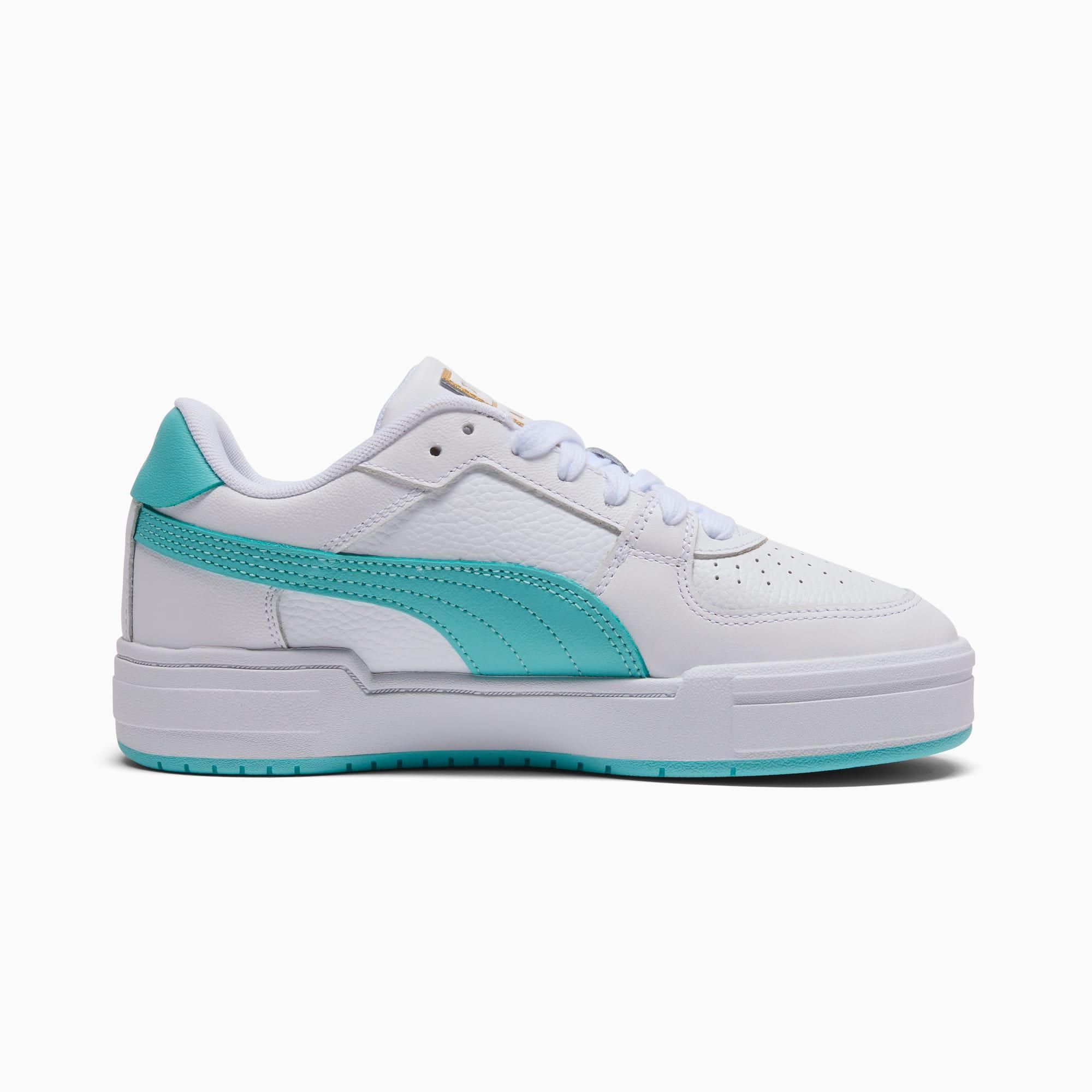 CA Pro Classic II Sneakers Women Product Image