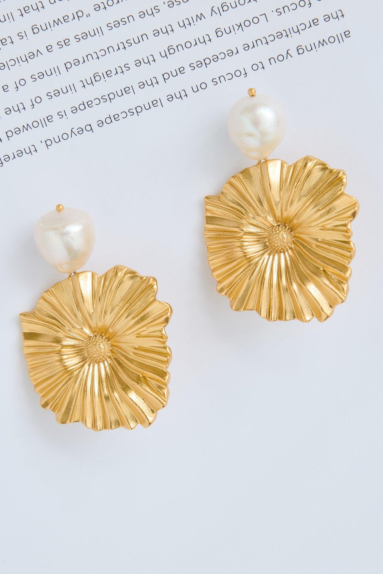 18k Gold Plated Solina Earrings Gold Product Image