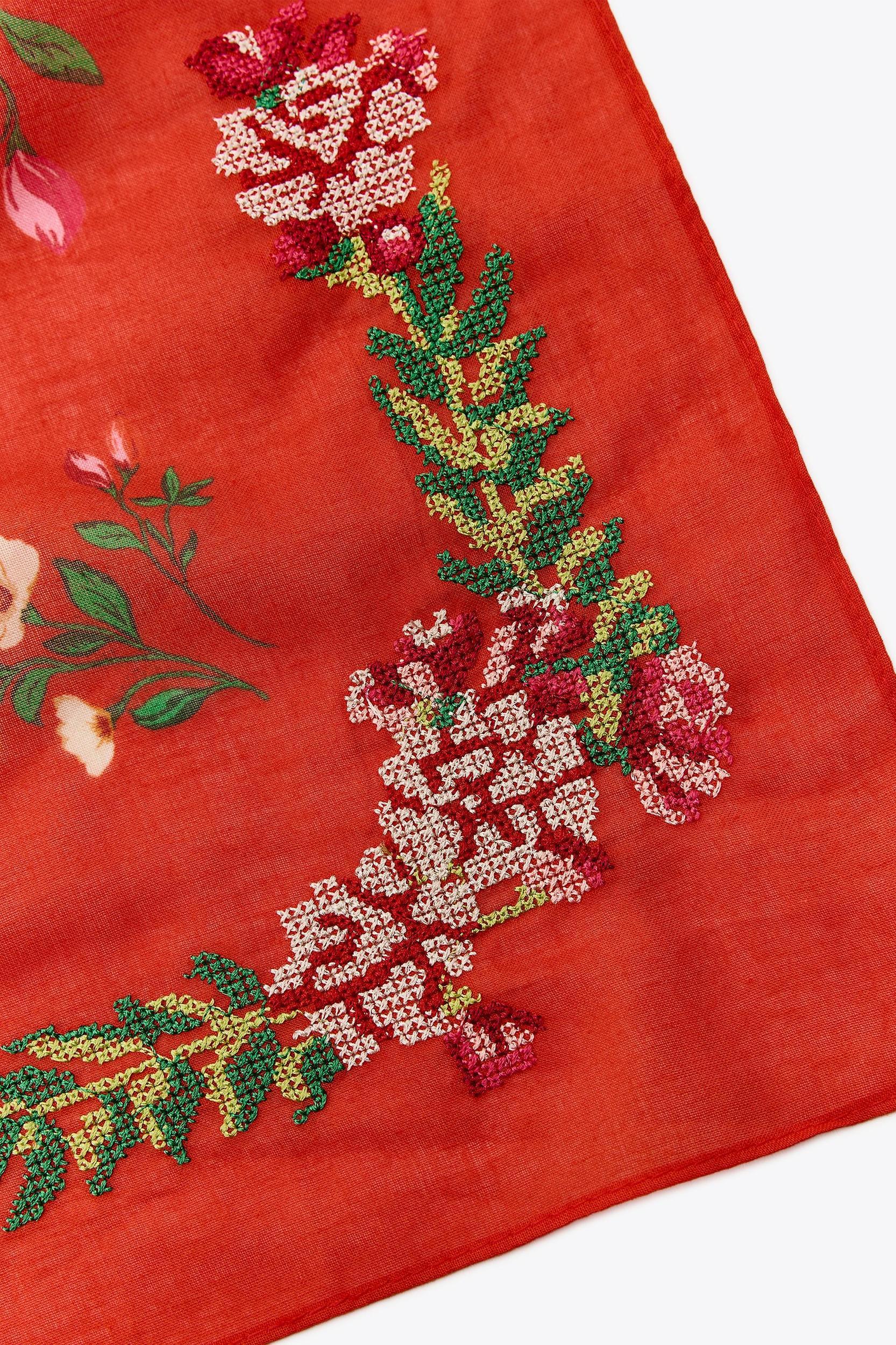 EMBROIDERED COTTON SCARF Product Image